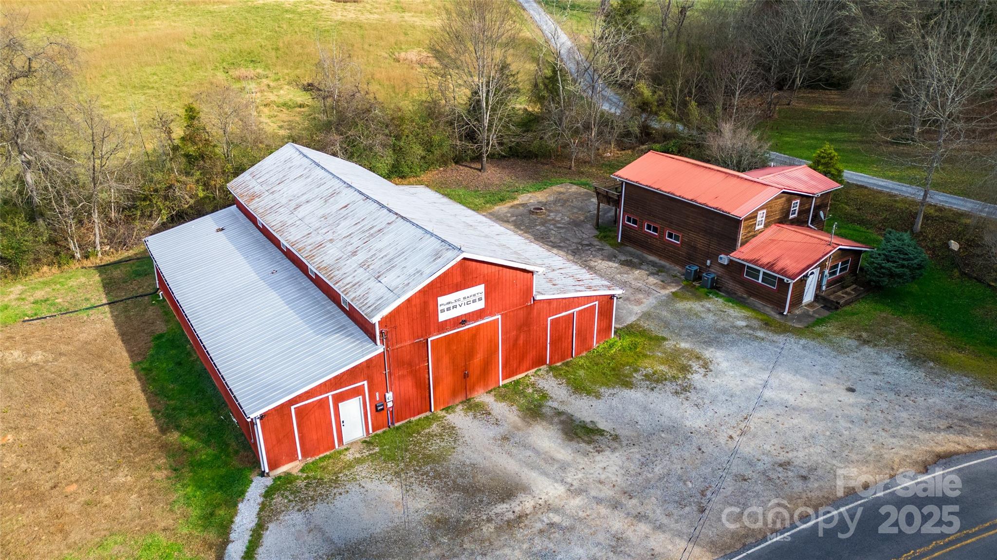 1137 Saunders Road — Franklin