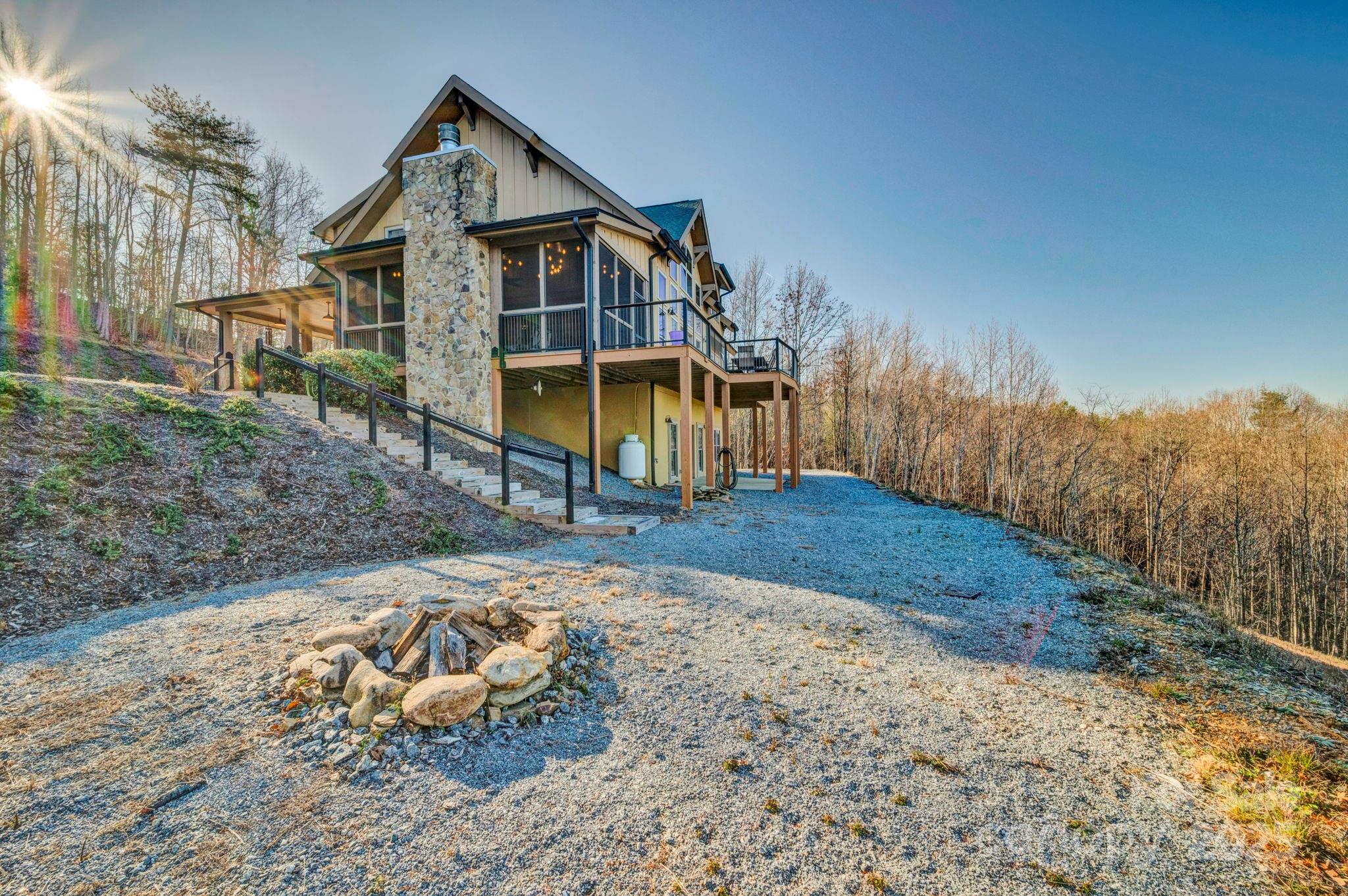 146 Sarinac Drive — Bostic