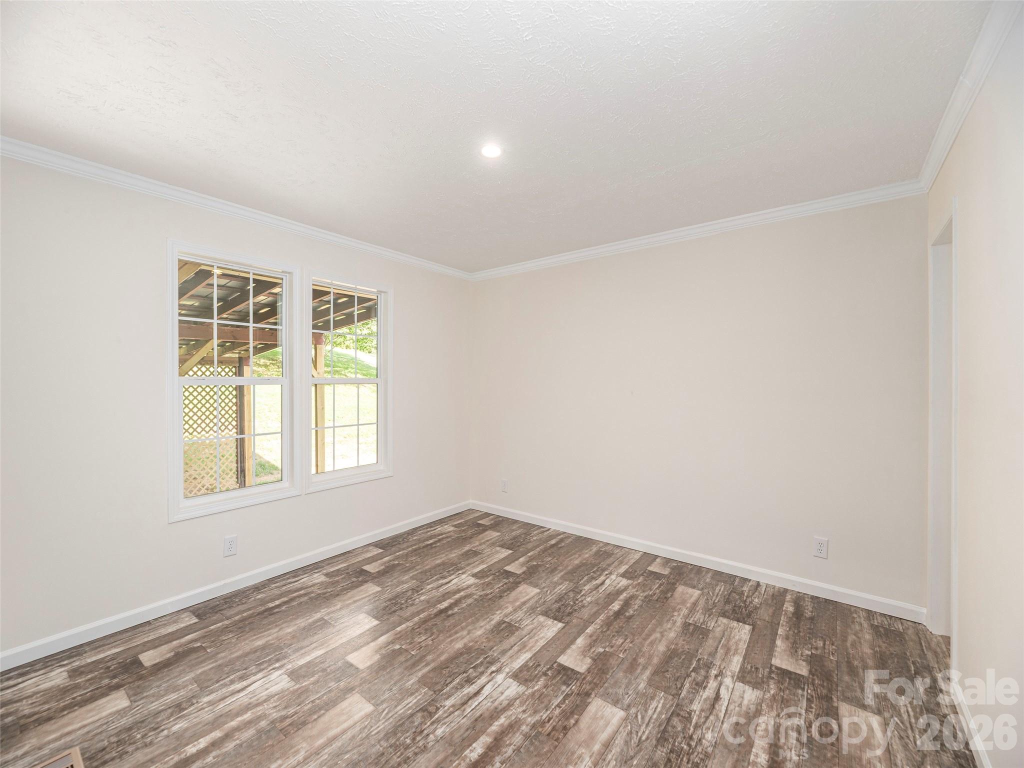 15 Joe Davis Road — Sylva
