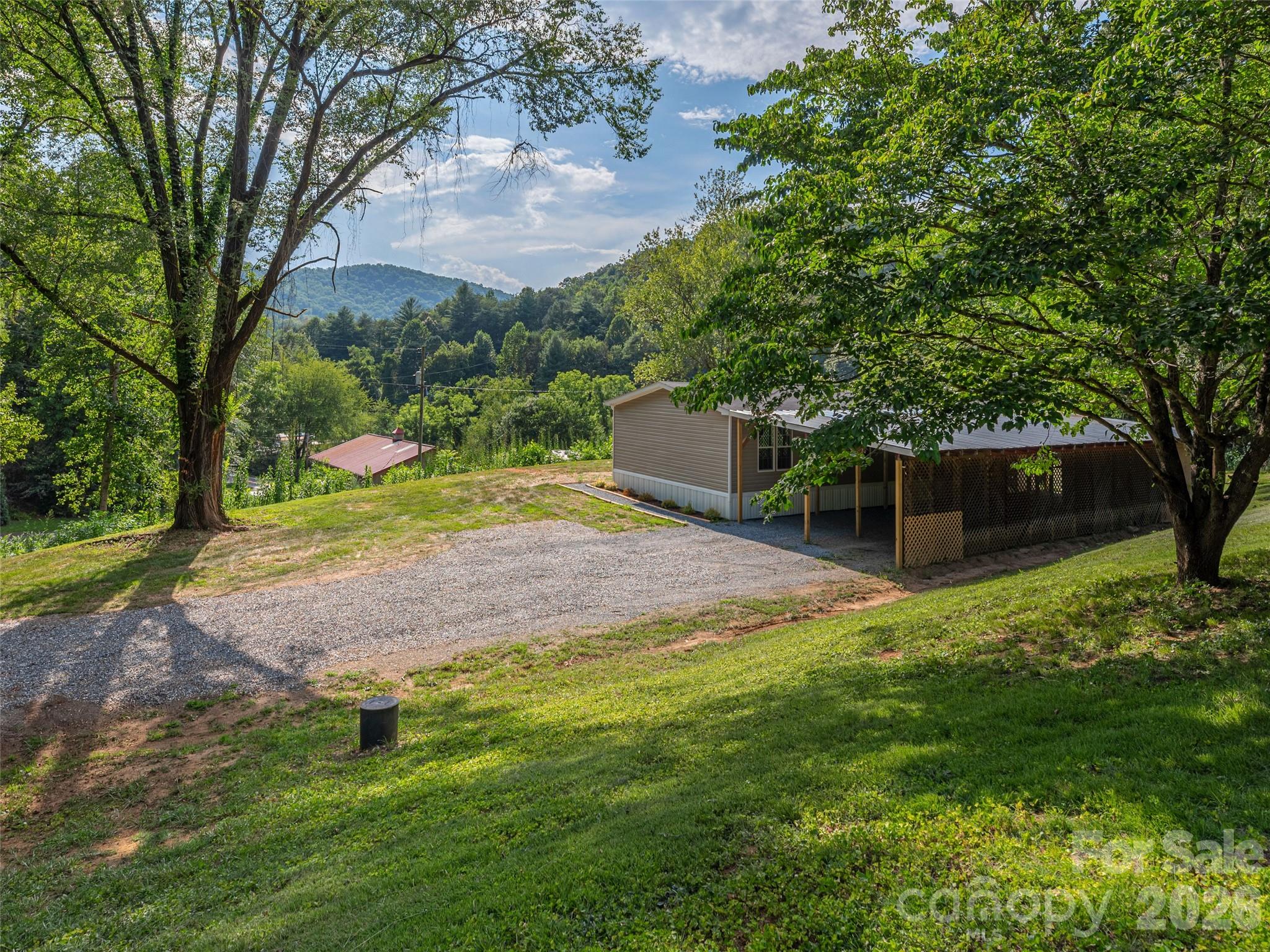 15 Joe Davis Road — Sylva
