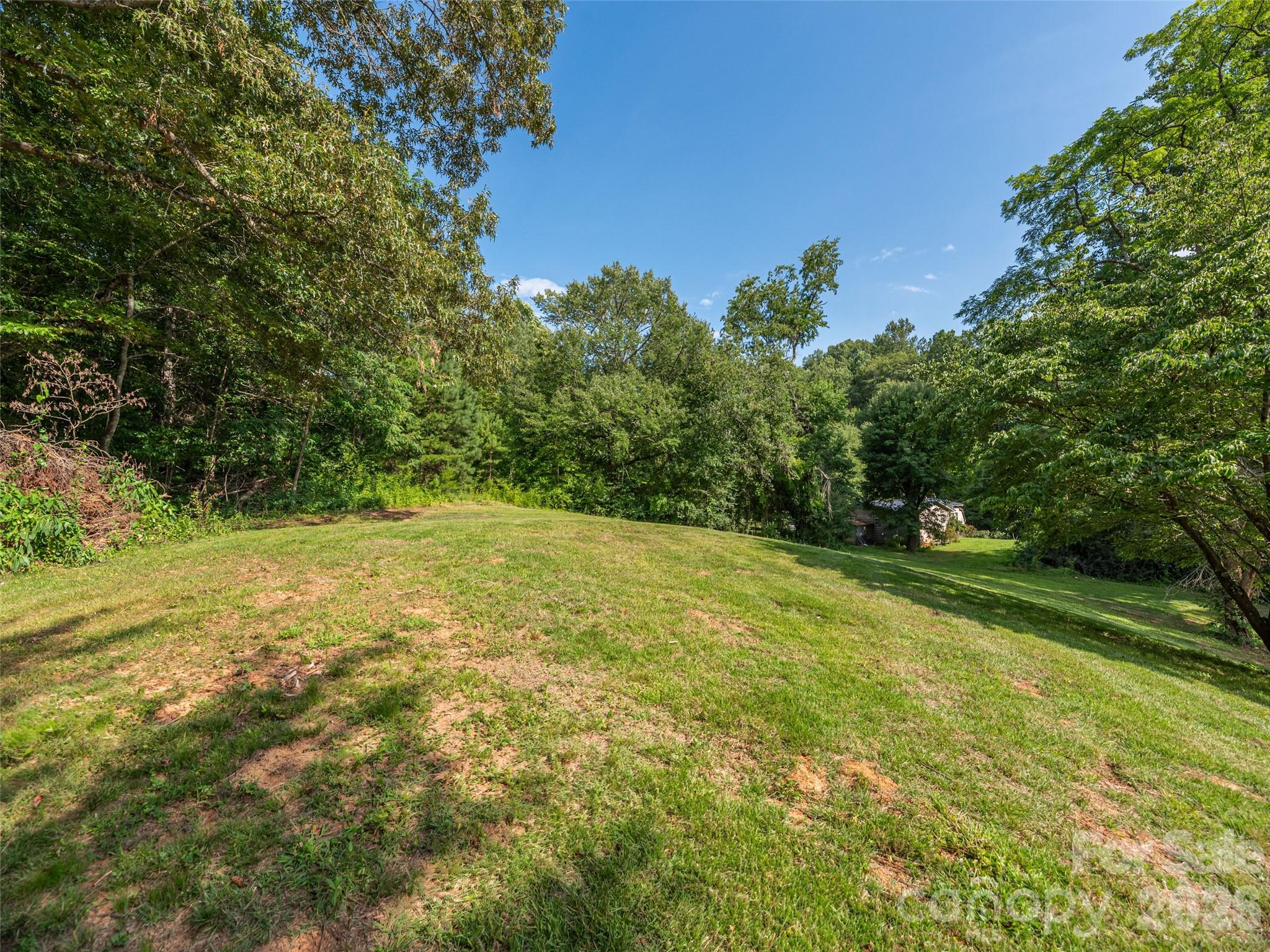 15 Joe Davis Road — Sylva