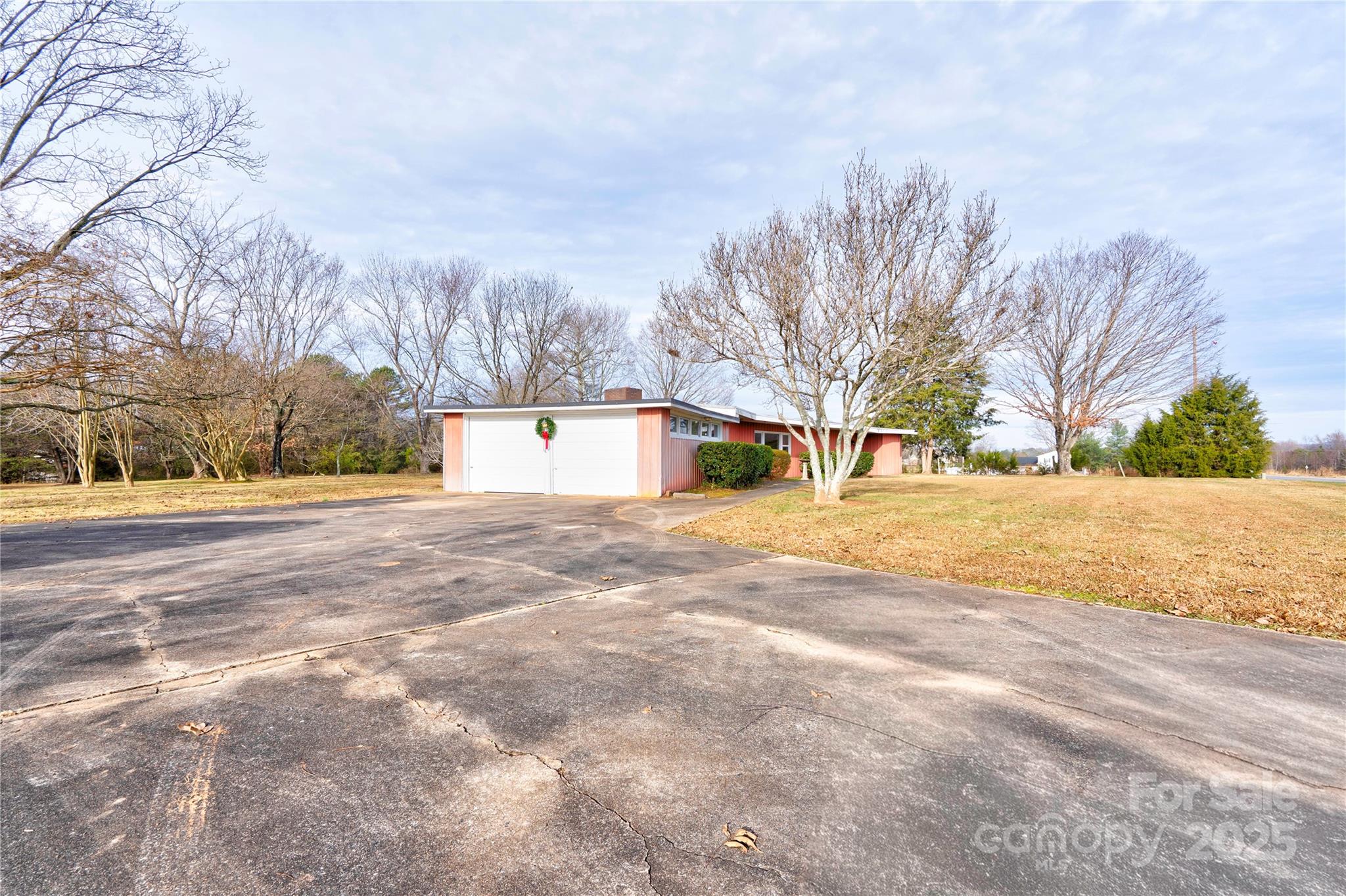 3809 Polkville Road — Shelby