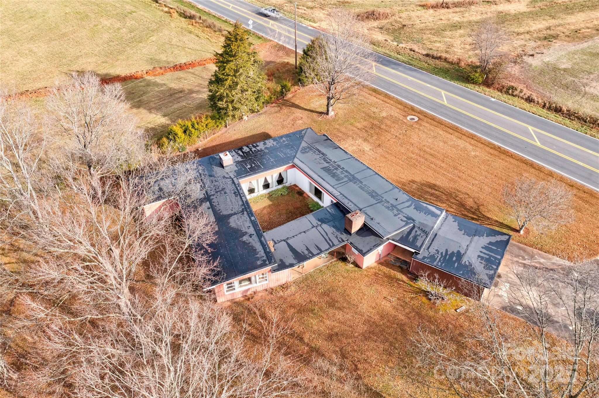 3809 Polkville Road — Shelby