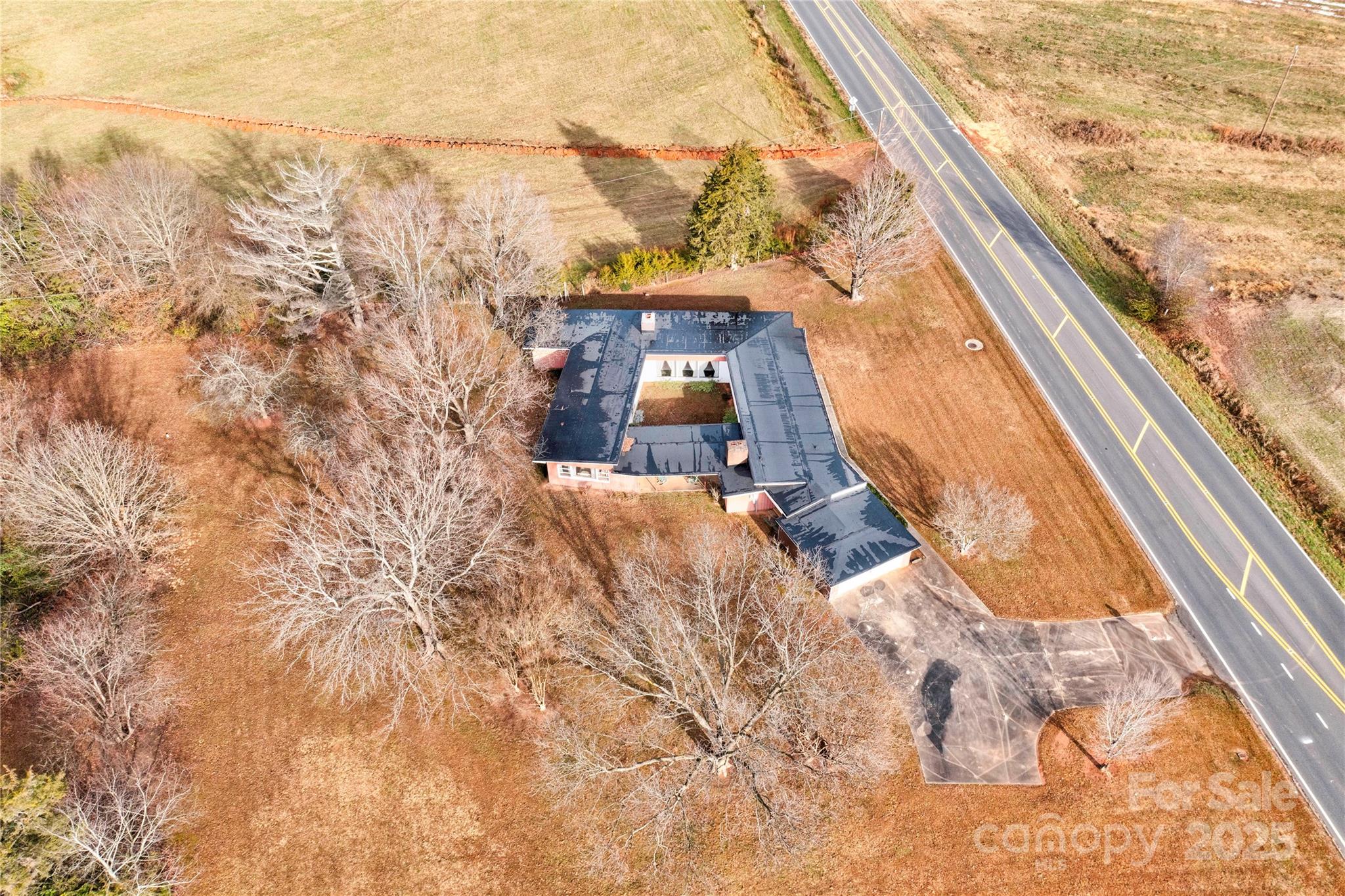 3809 Polkville Road — Shelby