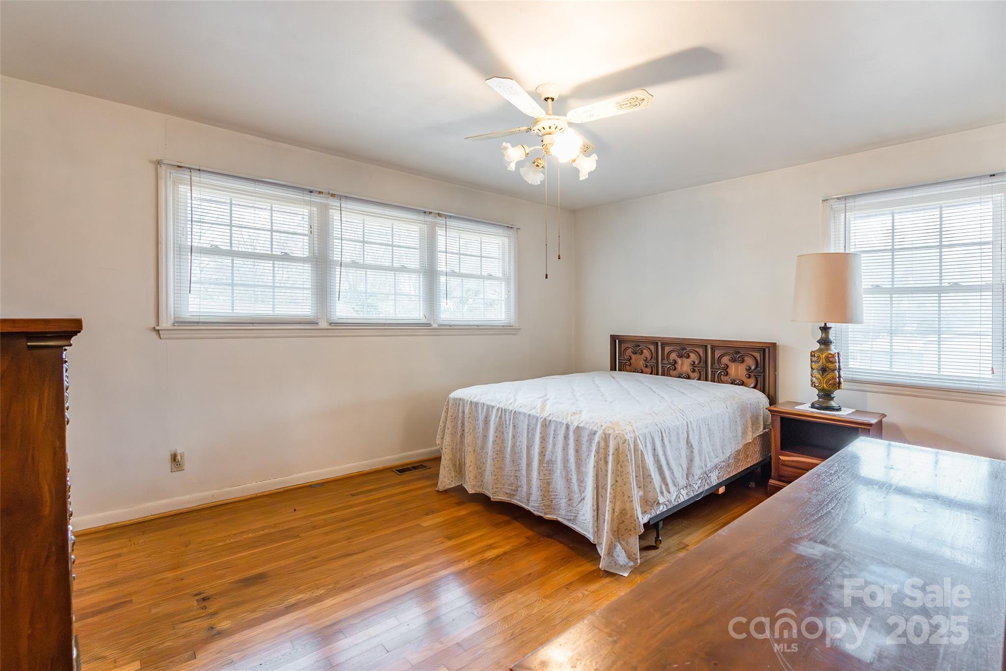 2100 JB Denton Road — Lancaster