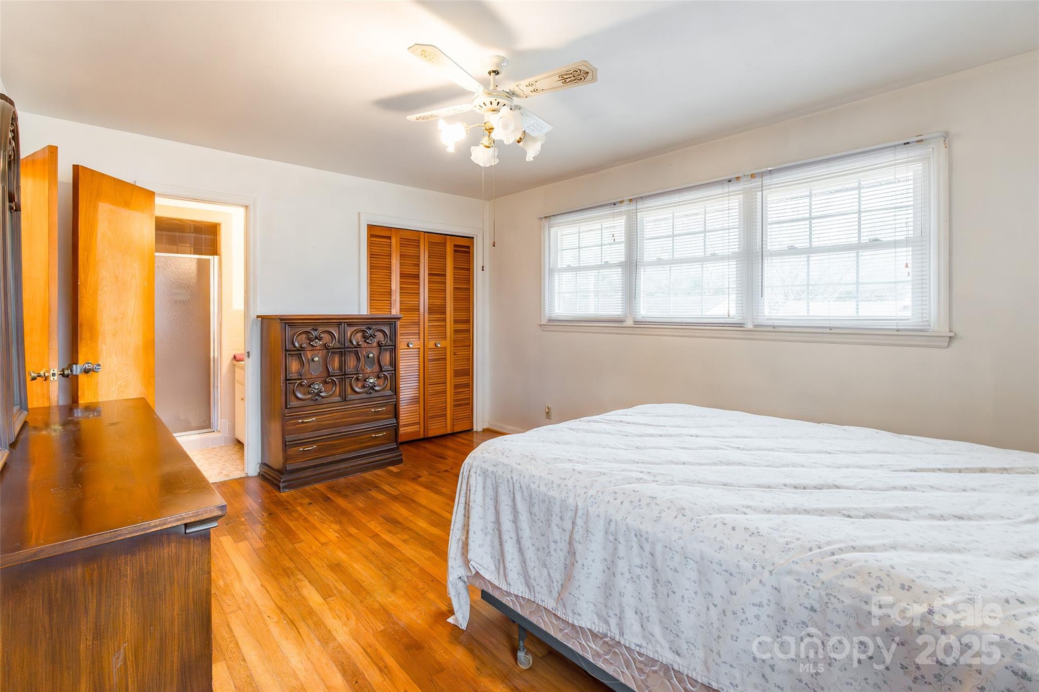 2100 JB Denton Road — Lancaster