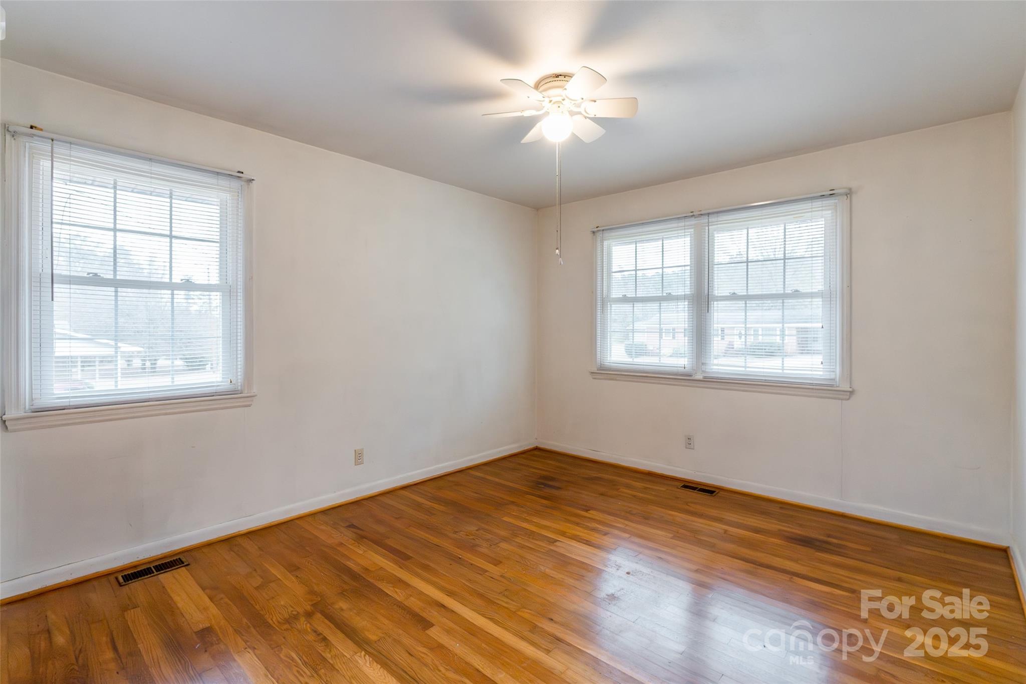 2100 JB Denton Road — Lancaster
