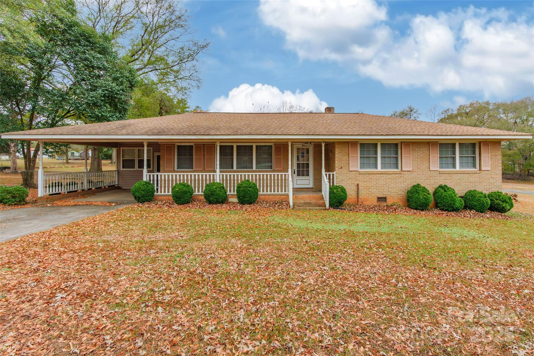 2100 JB Denton Road — Lancaster