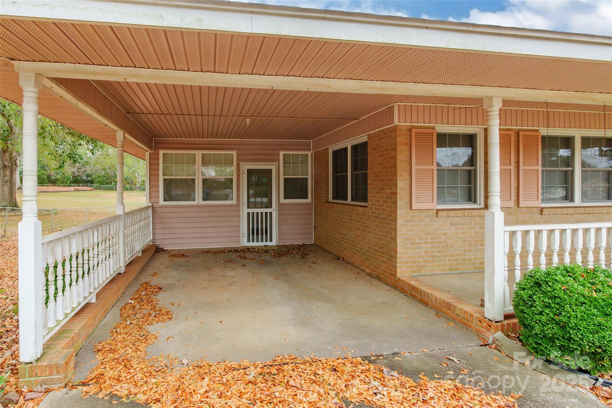 2100 JB Denton Road — Lancaster