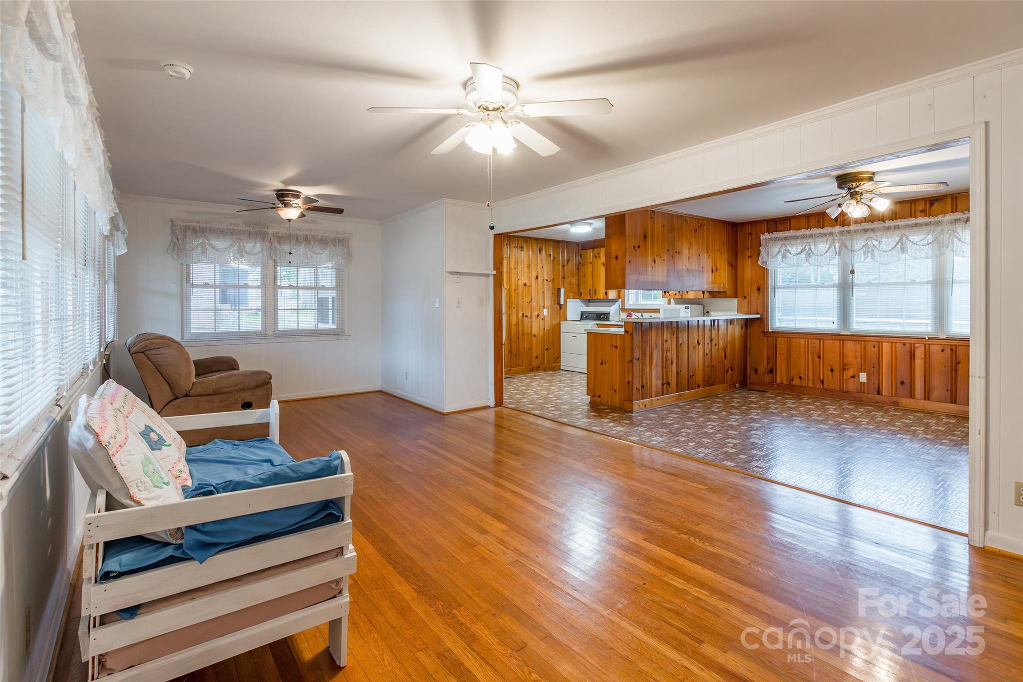 2100 JB Denton Road — Lancaster