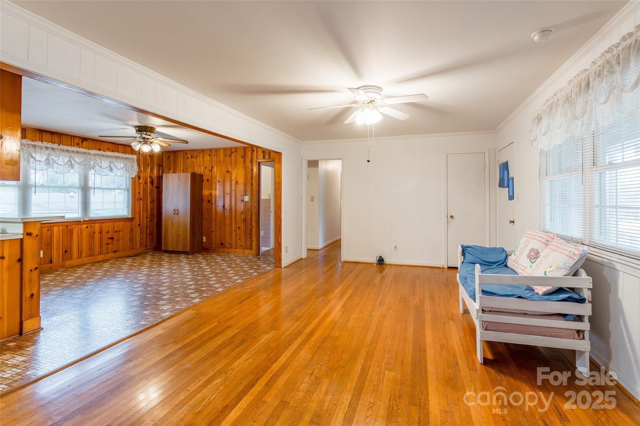 2100 JB Denton Road — Lancaster