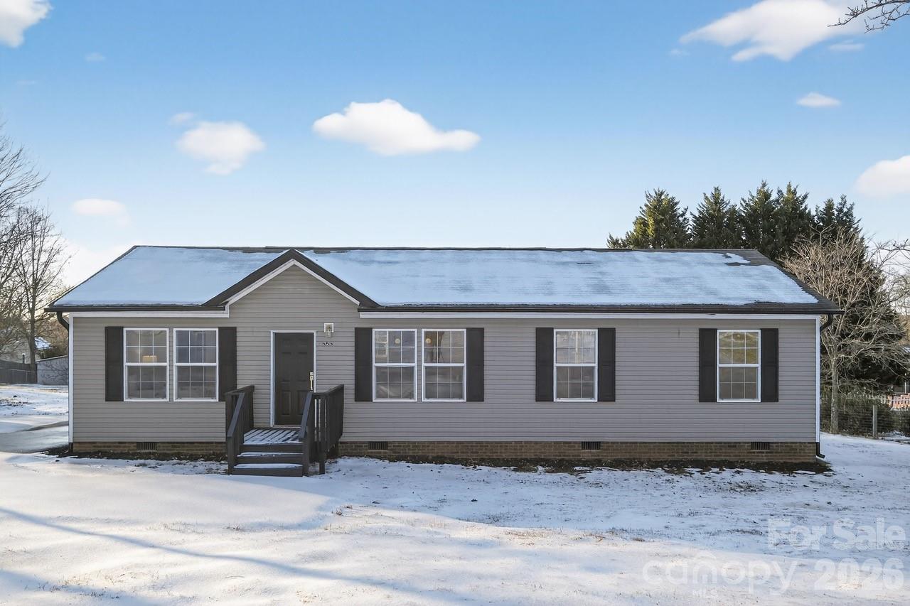 656 Wagner Street — Troutman