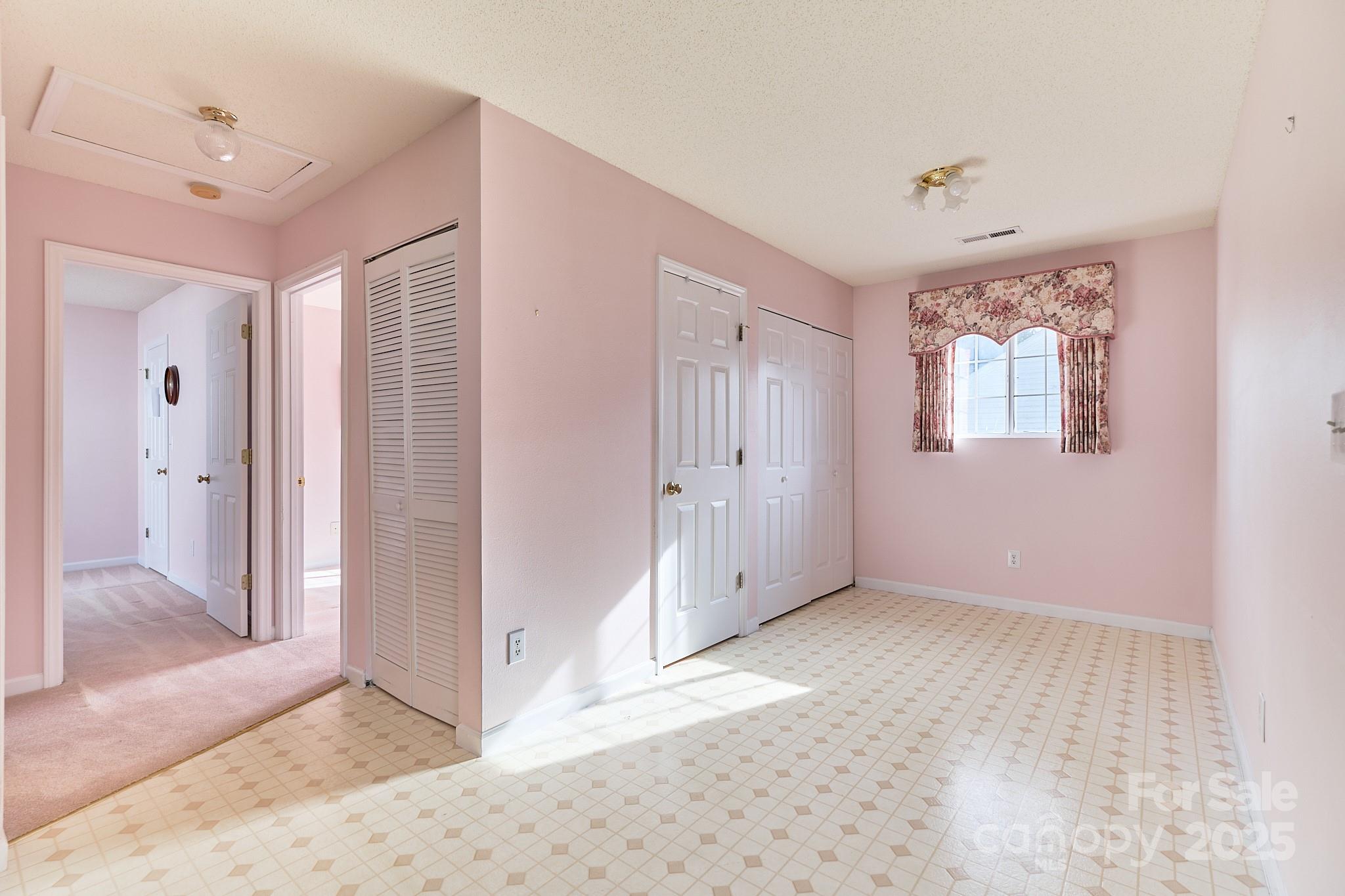 2625 Stratford Lake Road — Winston Salem