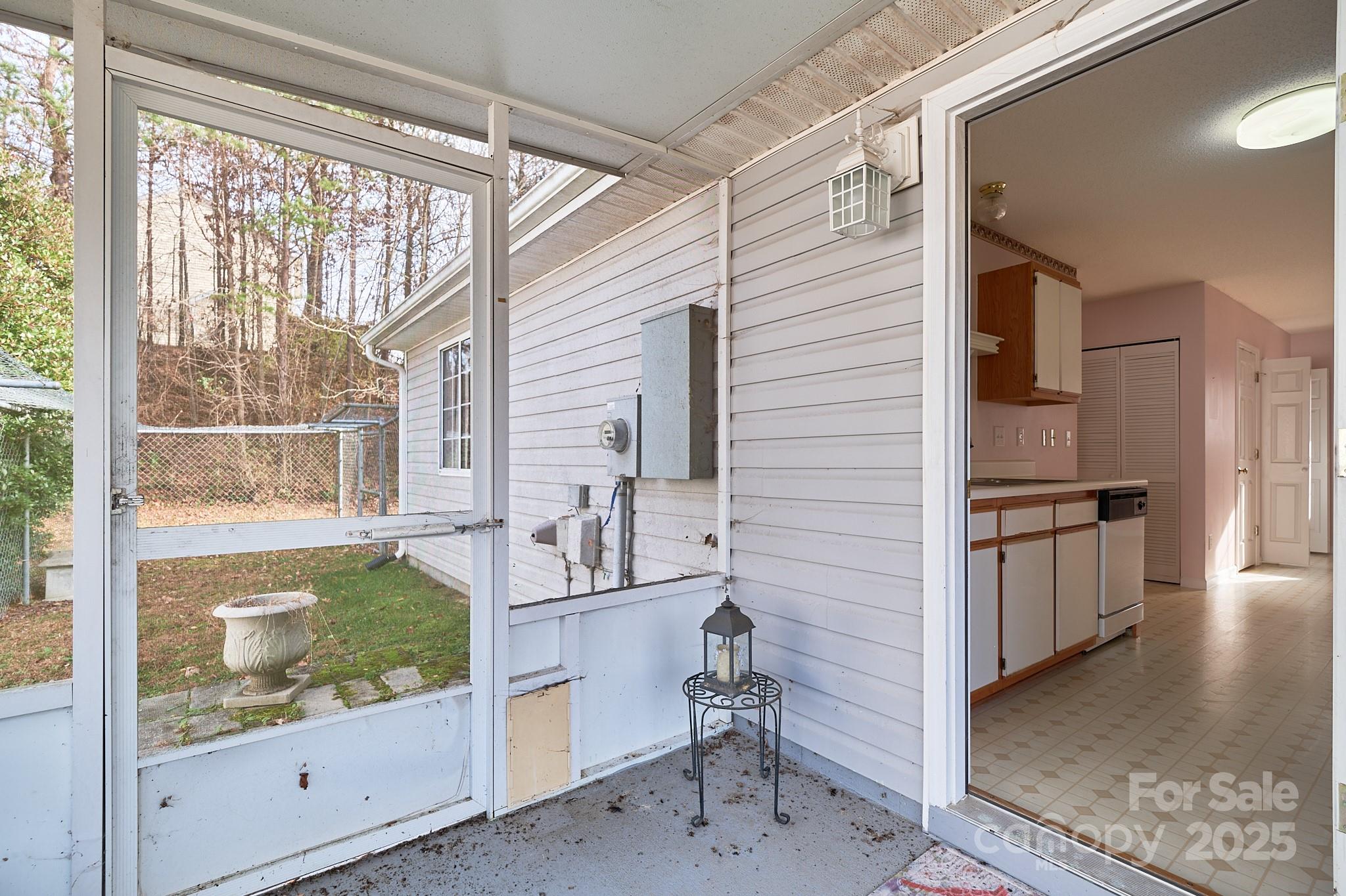 2625 Stratford Lake Road — Winston Salem