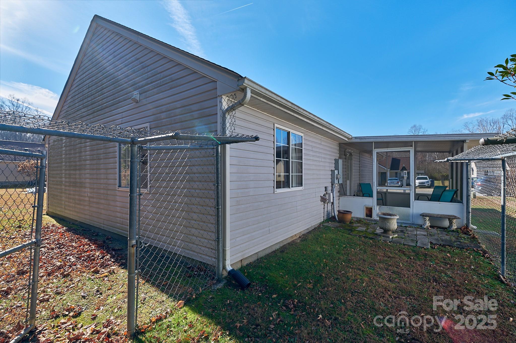 2625 Stratford Lake Road — Winston Salem