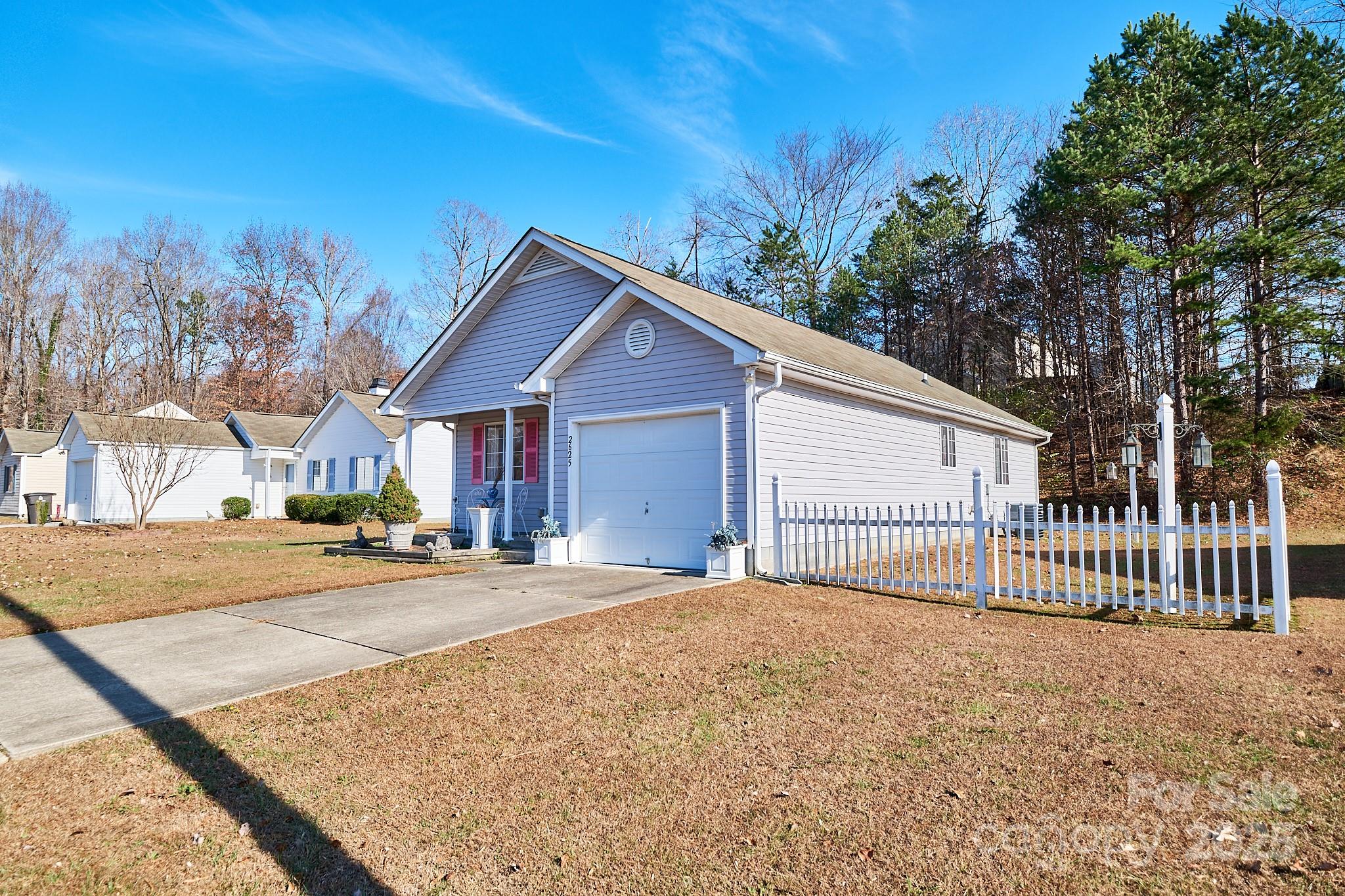 2625 Stratford Lake Road — Winston Salem
