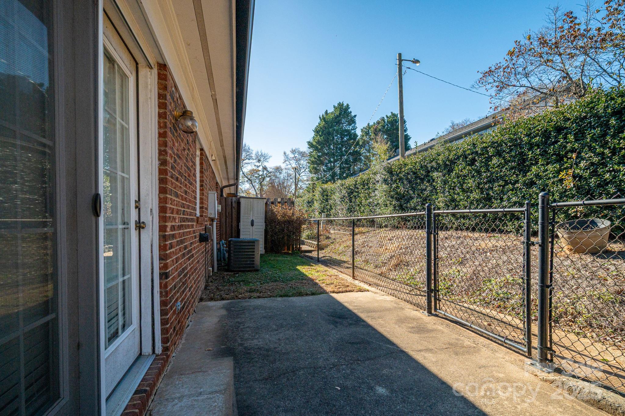1212 E Franklin Boulevard #D — Gastonia