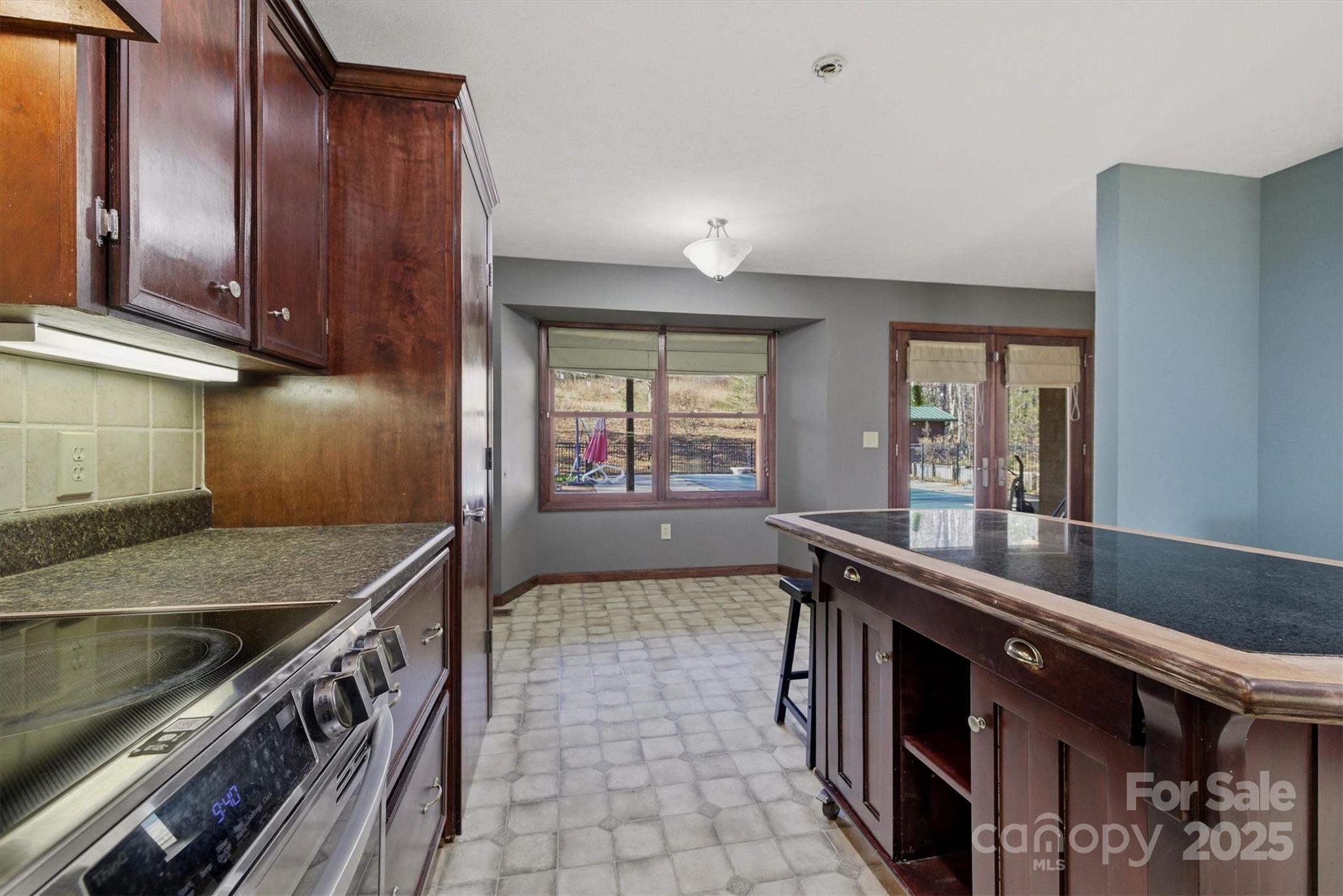 5341 Reese Store Avenue — Morganton