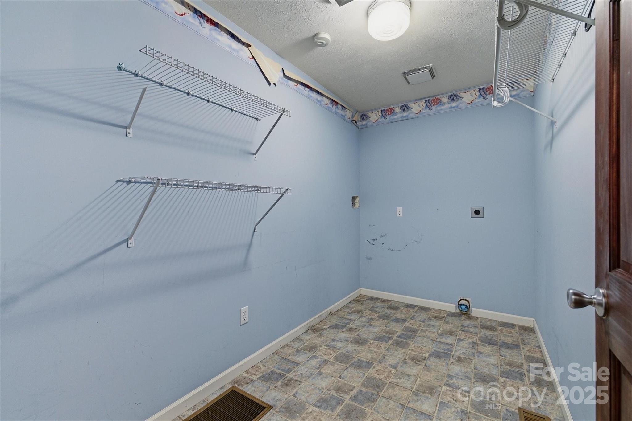 5341 Reese Store Avenue — Morganton