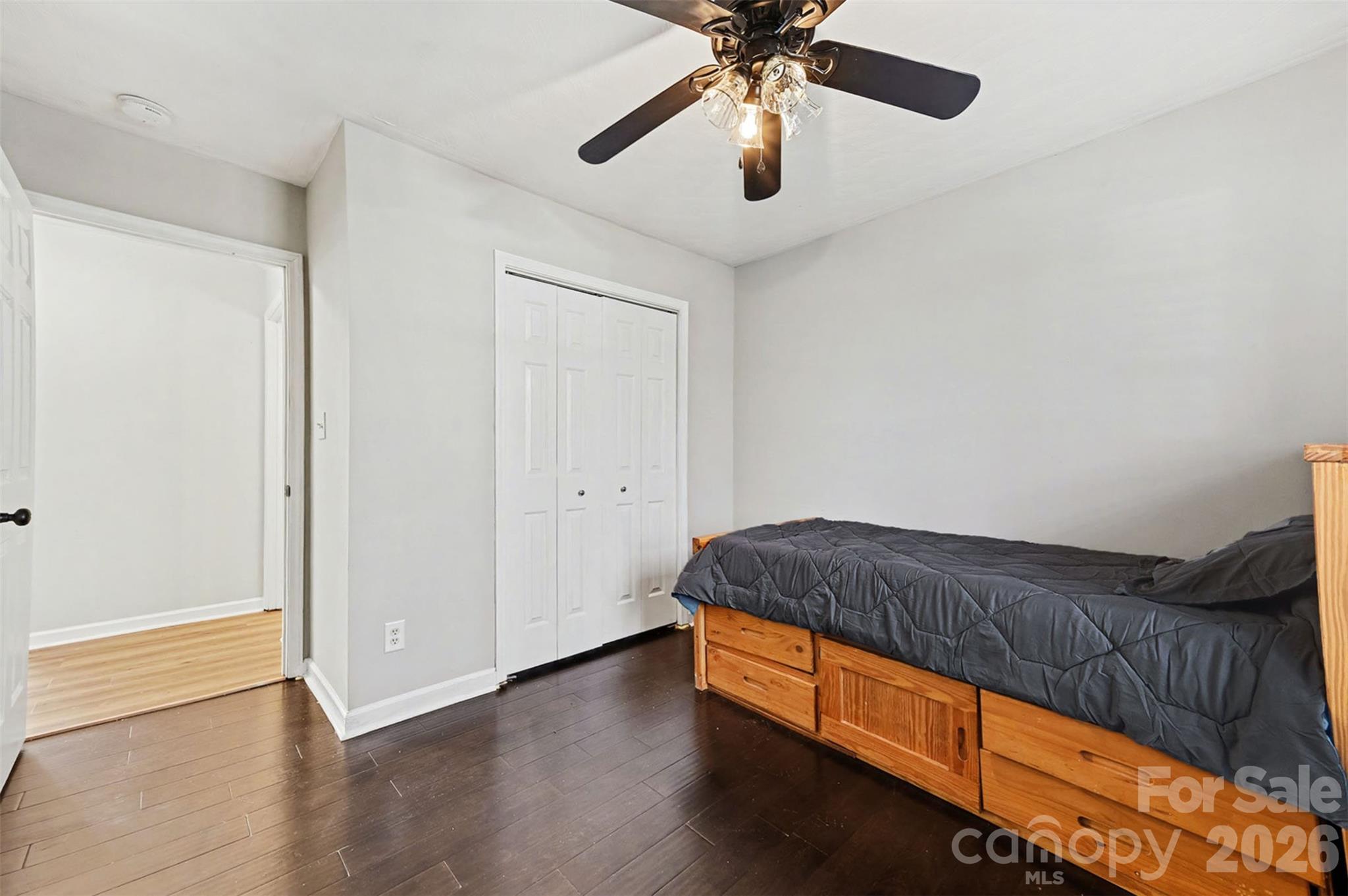 105 3rd Avenue NW — Hildebran