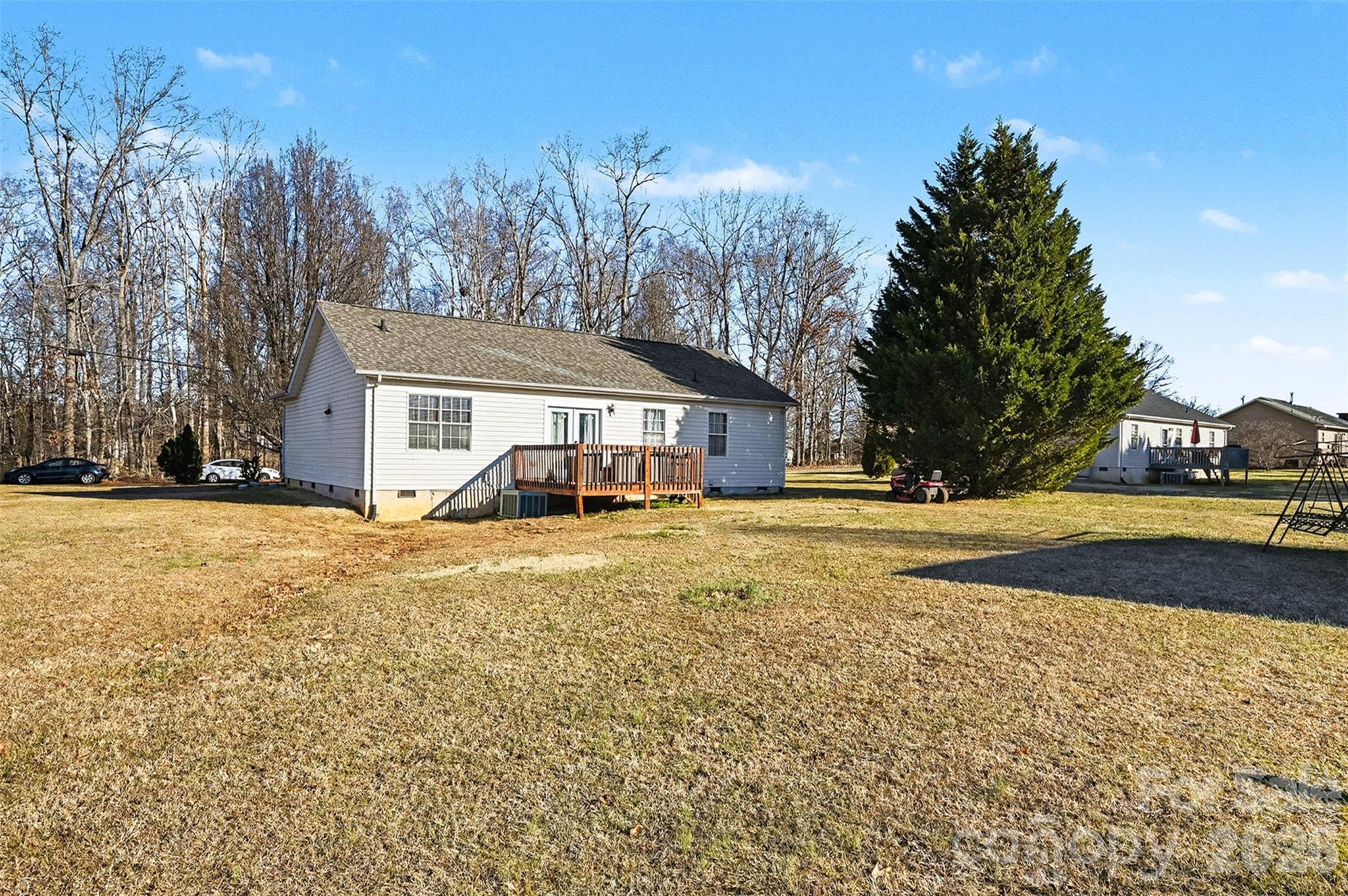 105 3rd Avenue NW — Hildebran