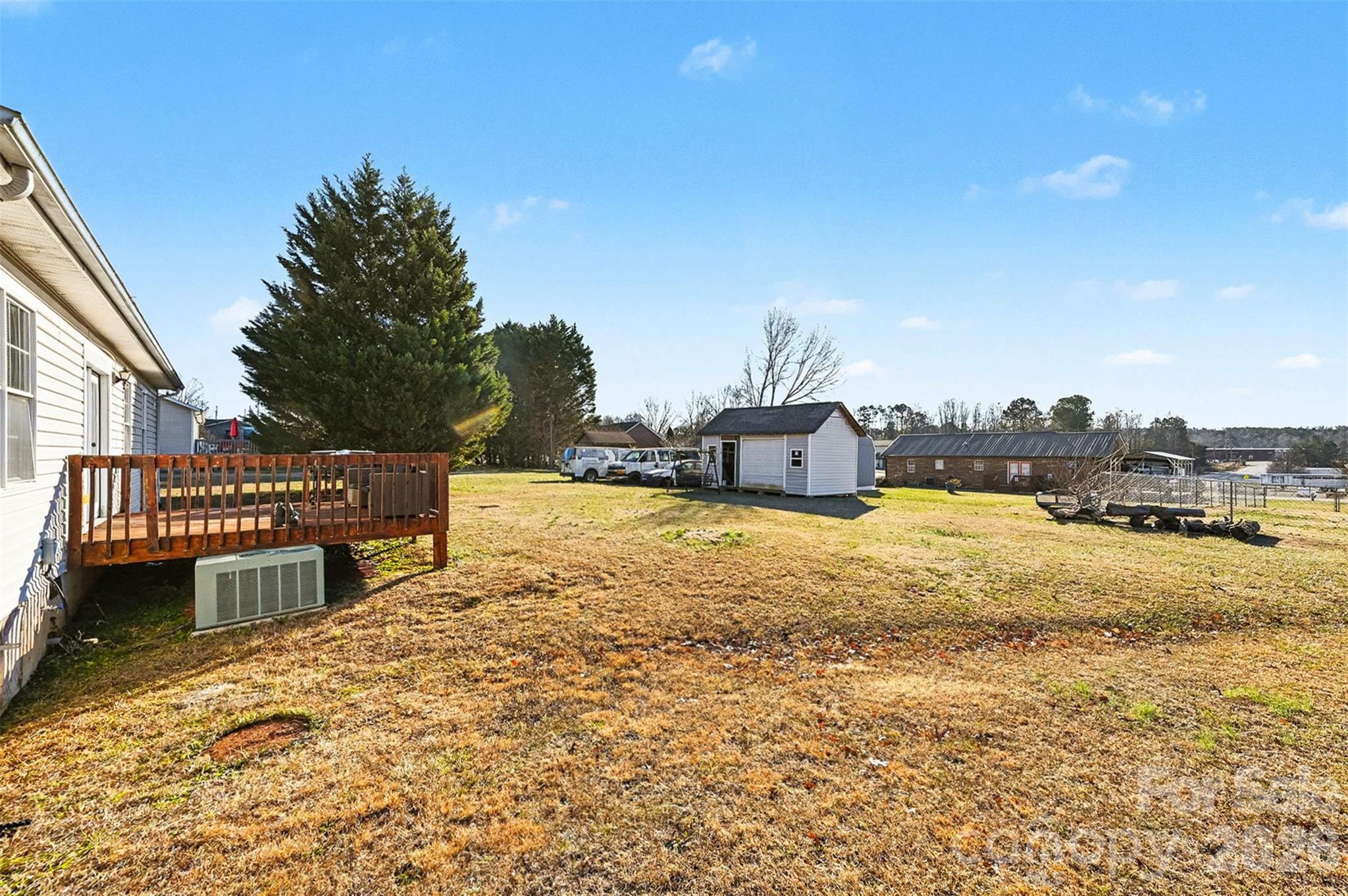105 3rd Avenue NW — Hildebran