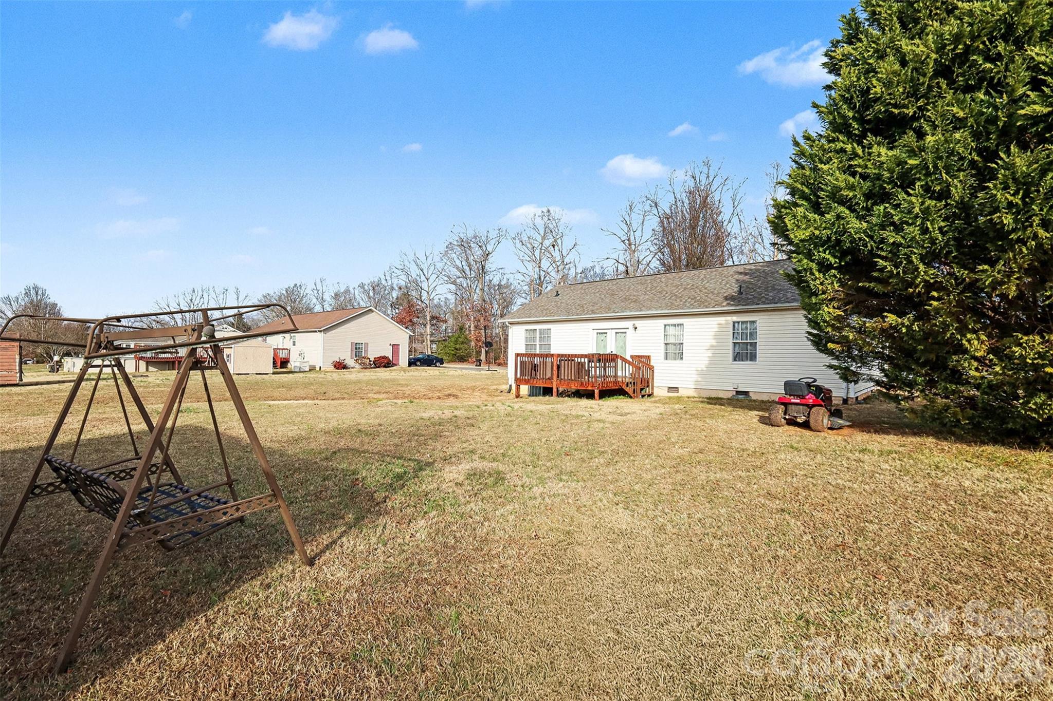 105 3rd Avenue NW — Hildebran