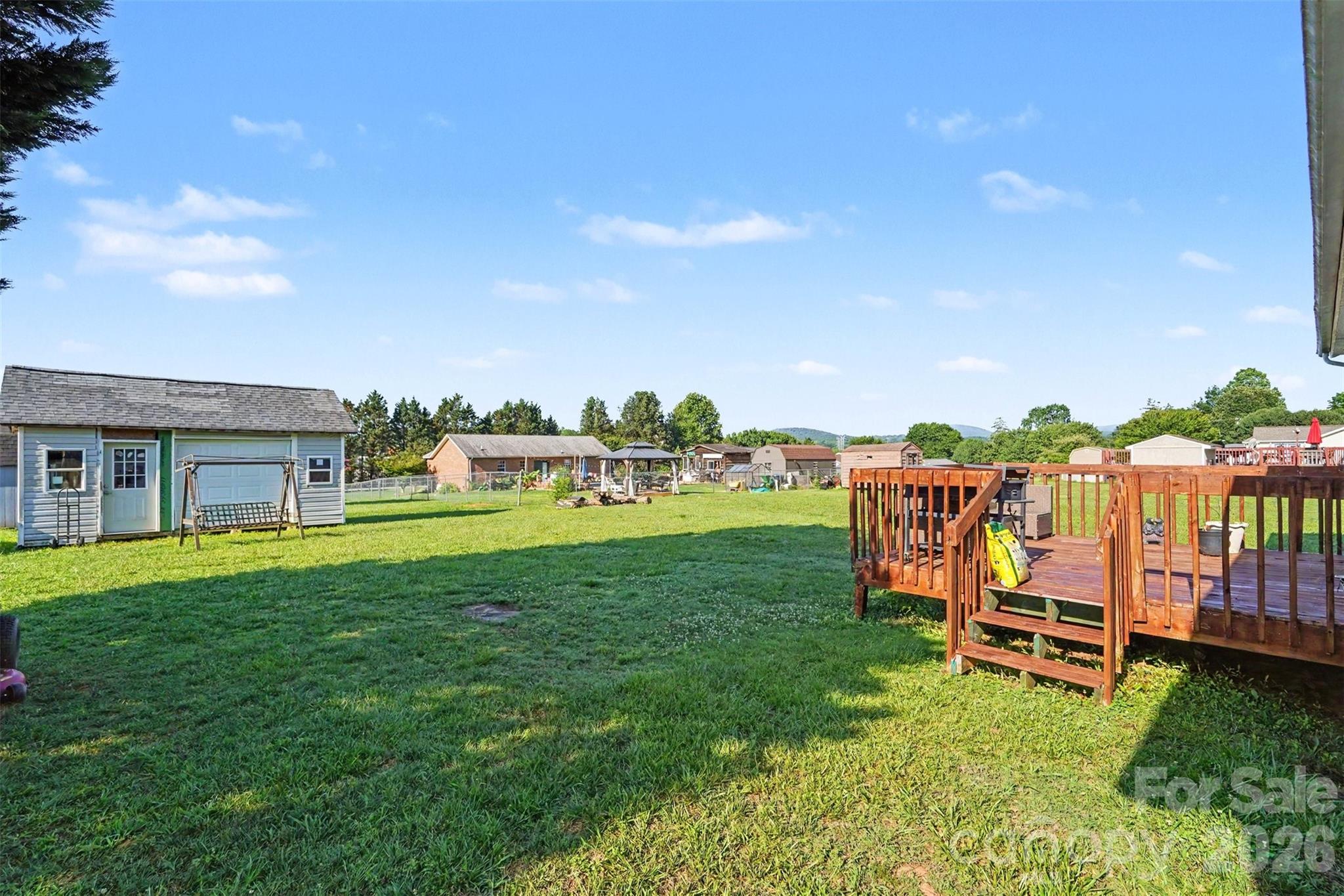 105 3rd Avenue NW — Hildebran