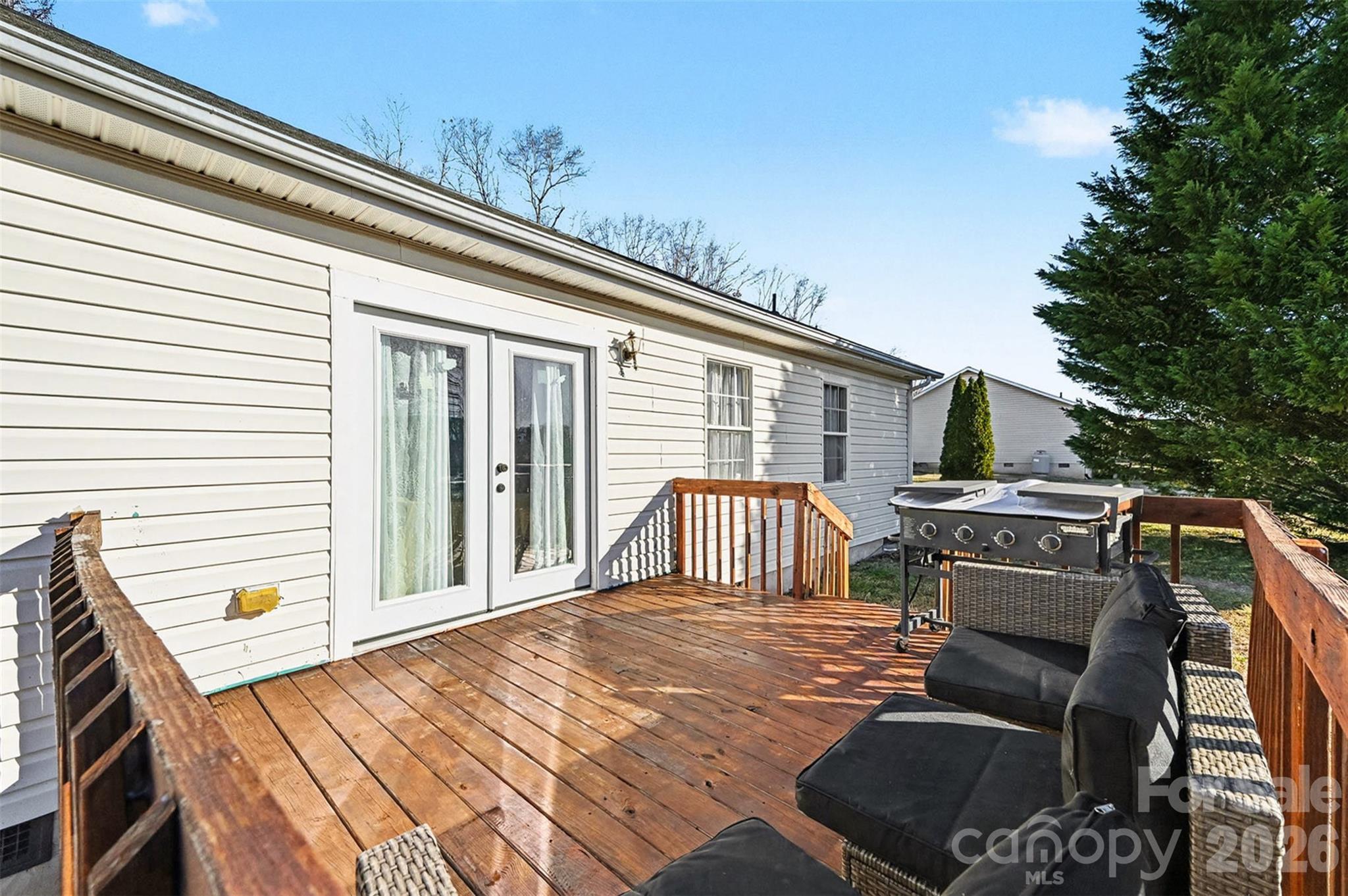 105 3rd Avenue NW — Hildebran