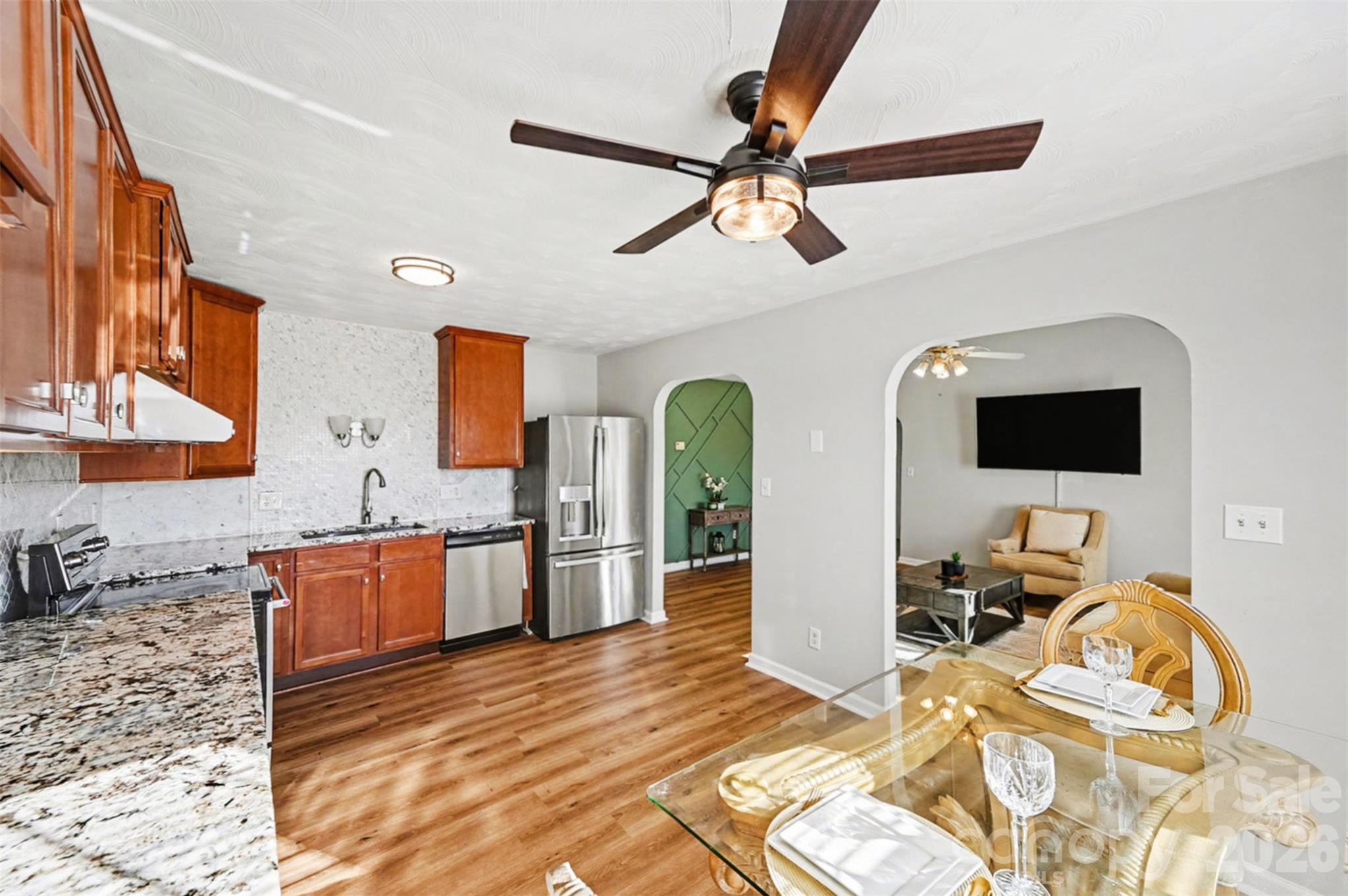 105 3rd Avenue NW — Hildebran