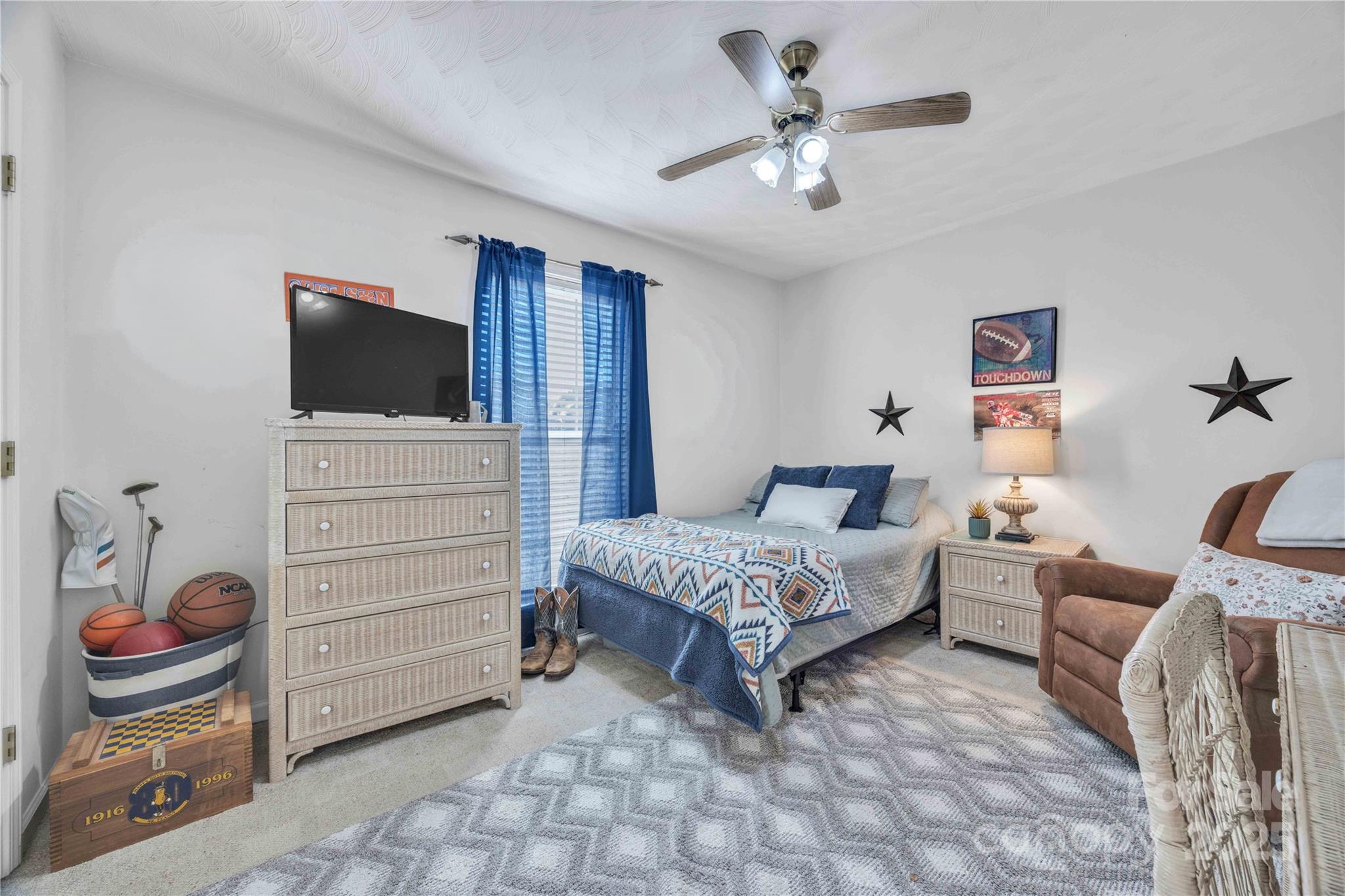 57 Riverview Road — Taylorsville