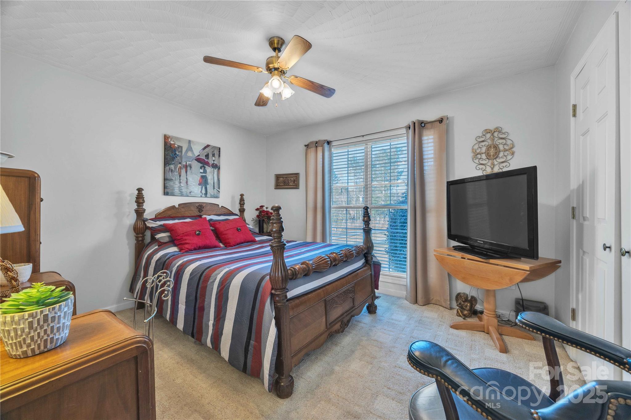 57 Riverview Road — Taylorsville