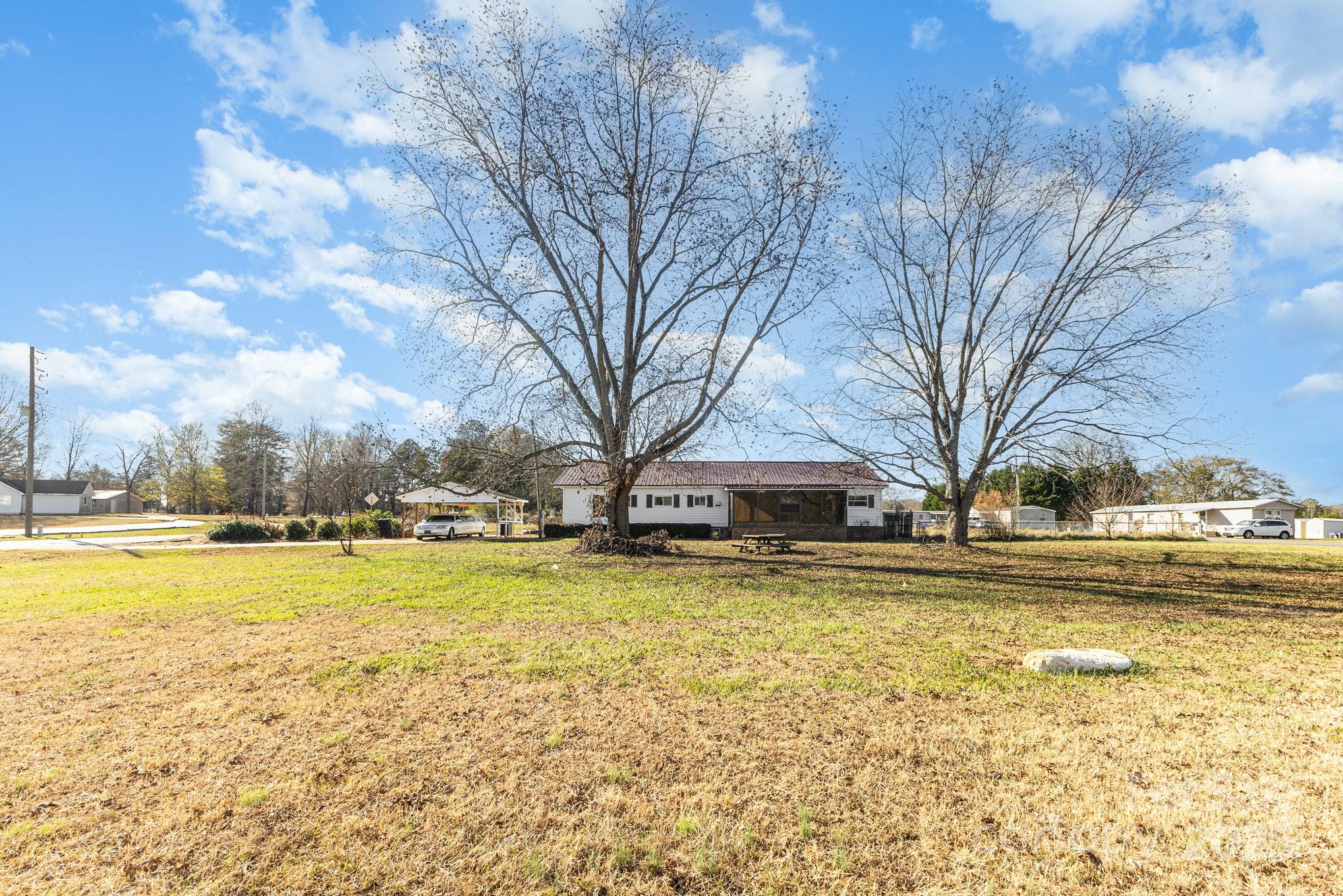 610 Osteen Road — York