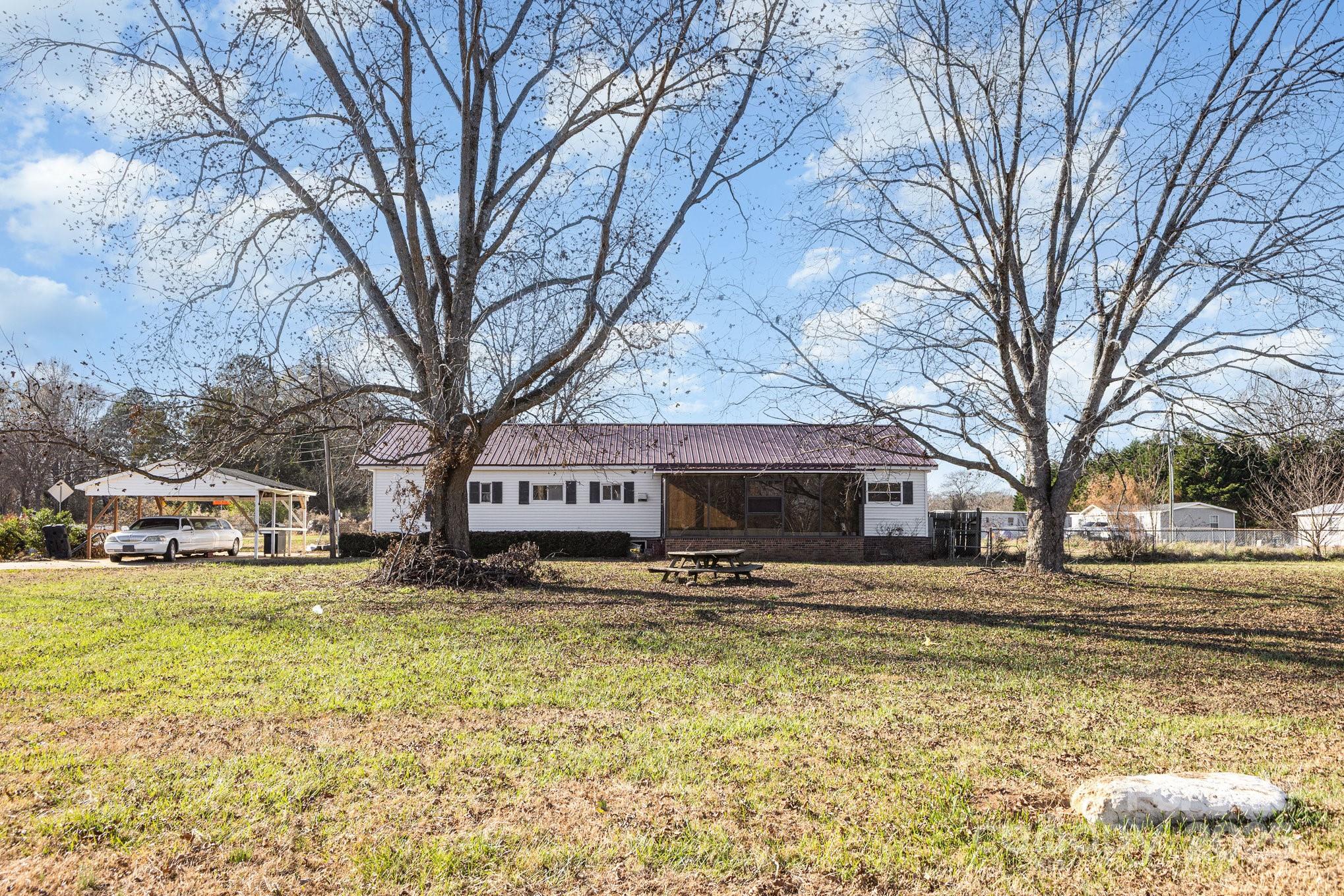 610 Osteen Road — York