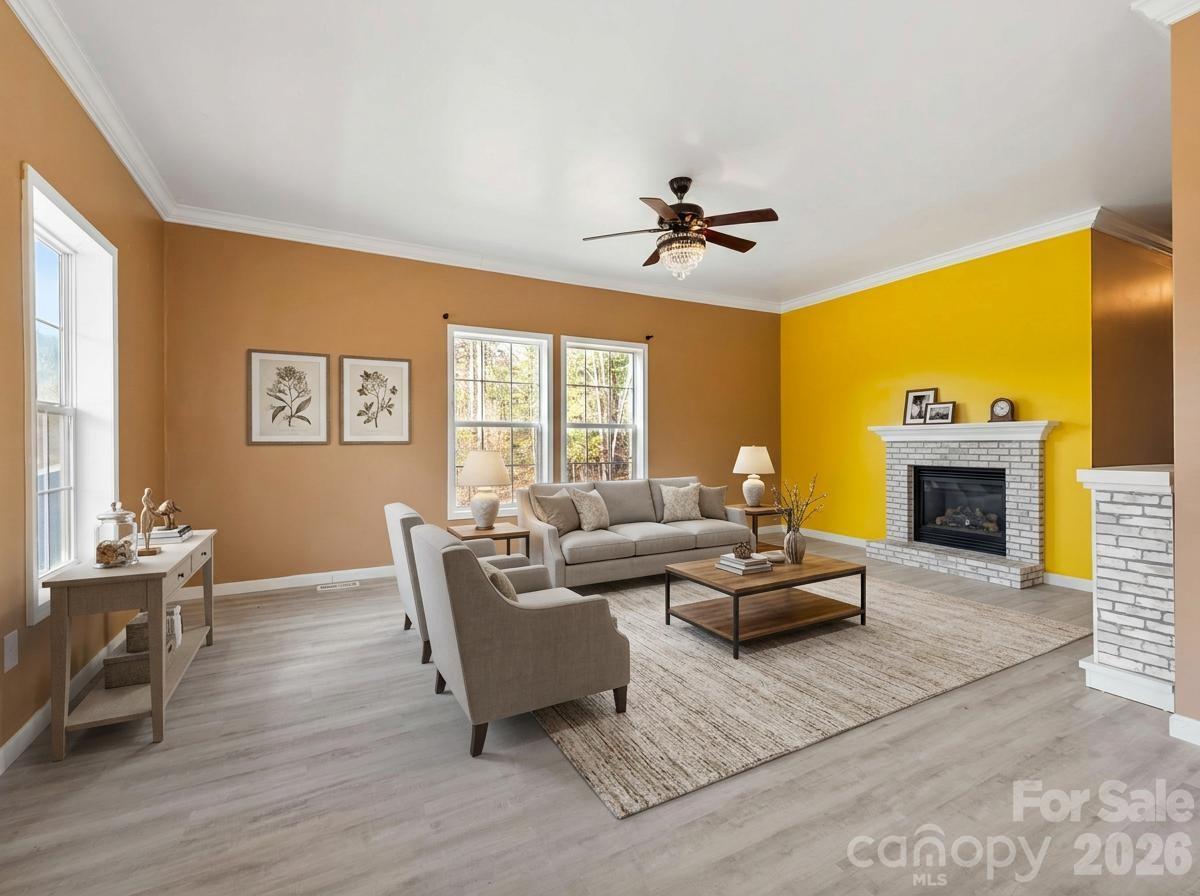 83 Moss Hill Drive — Hendersonville