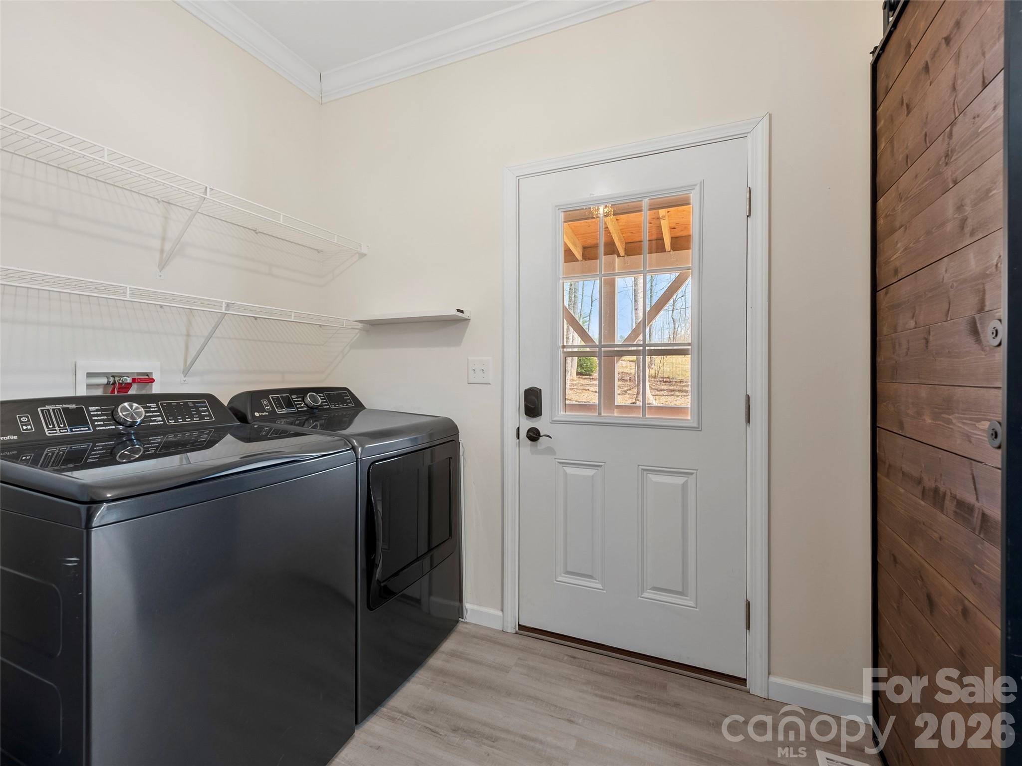 83 Moss Hill Drive — Hendersonville