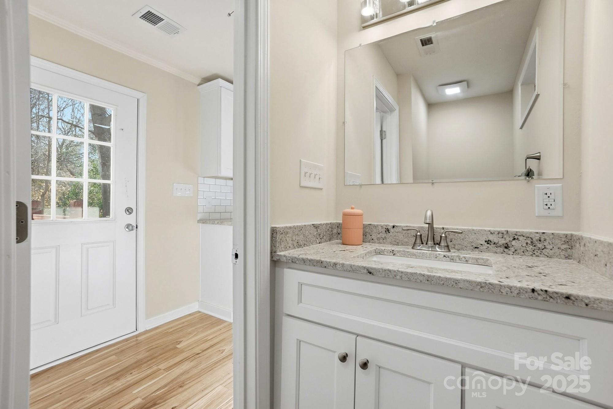 1015 W 6th Avenue B Avenue — Gastonia