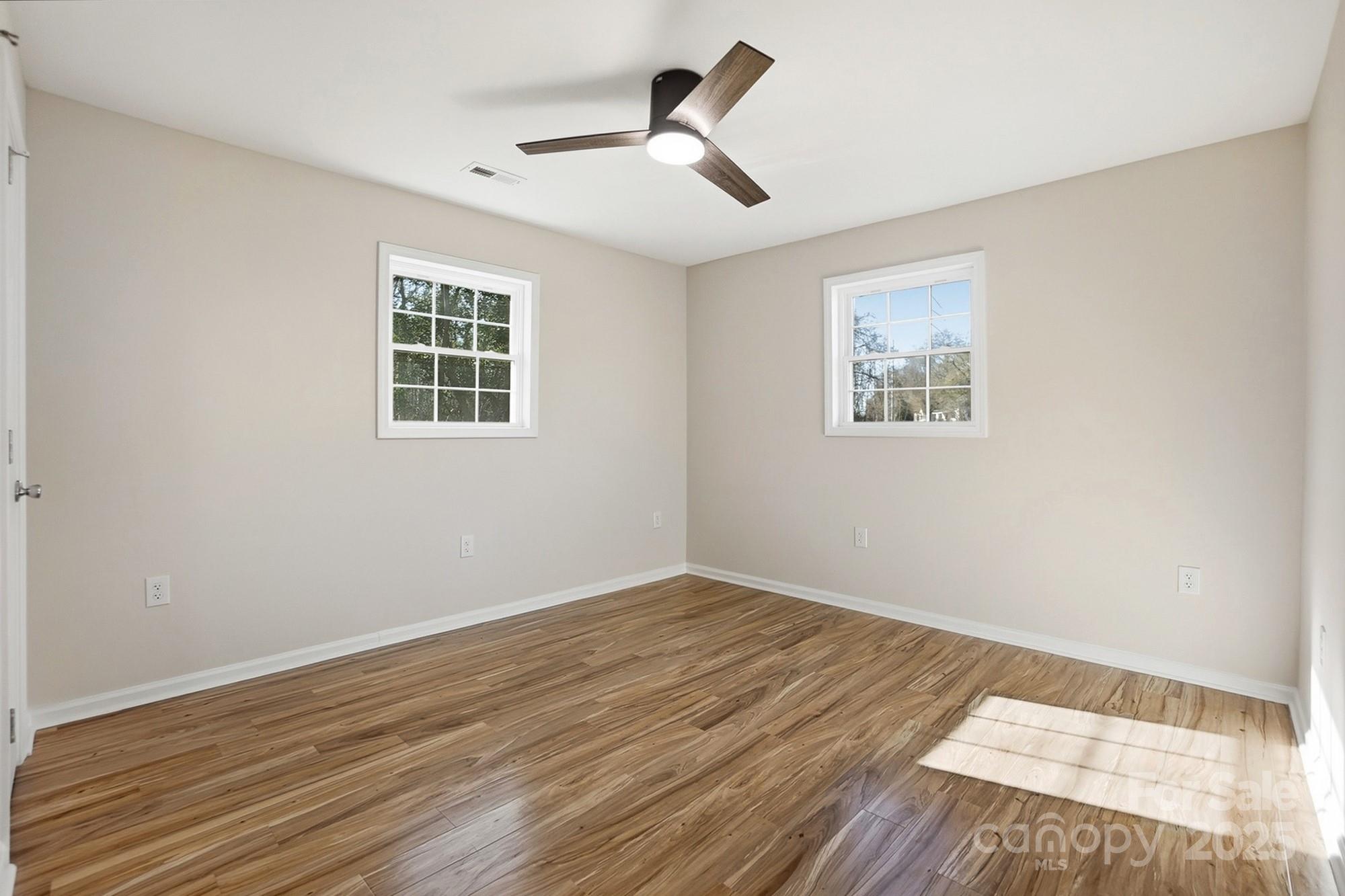 1015 W 6th Avenue B Avenue — Gastonia