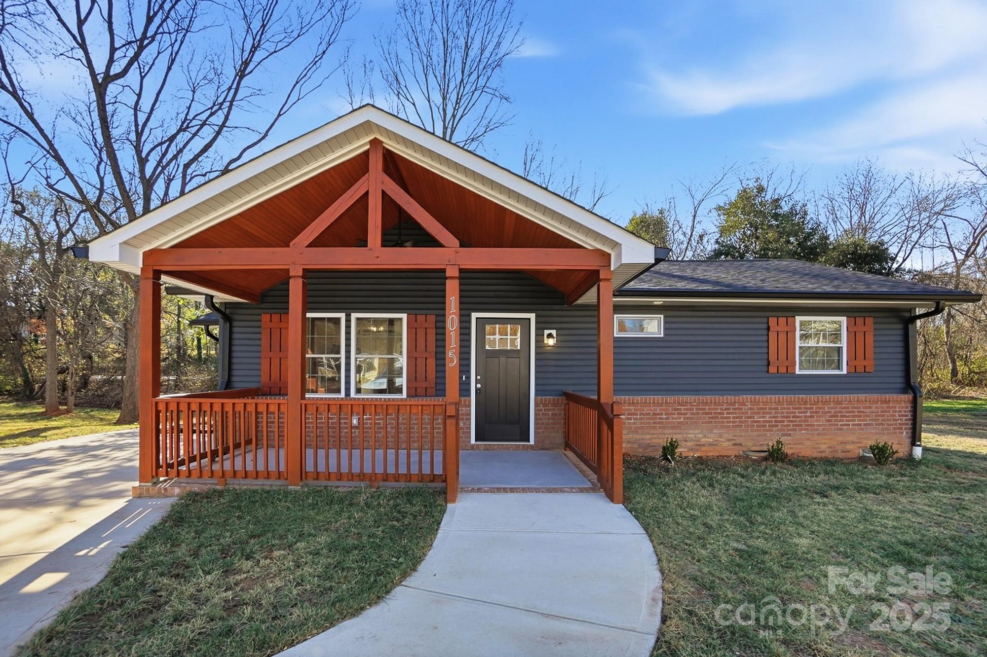1015 W 6th Avenue B Avenue — Gastonia