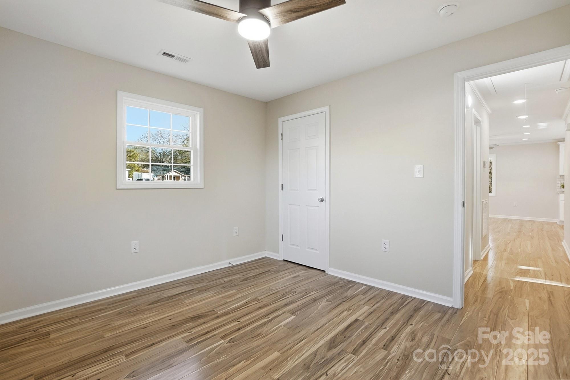 1015 W 6th Avenue B Avenue — Gastonia