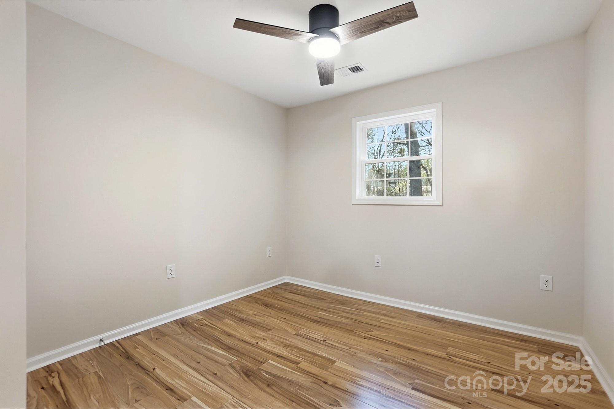 1015 W 6th Avenue B Avenue — Gastonia