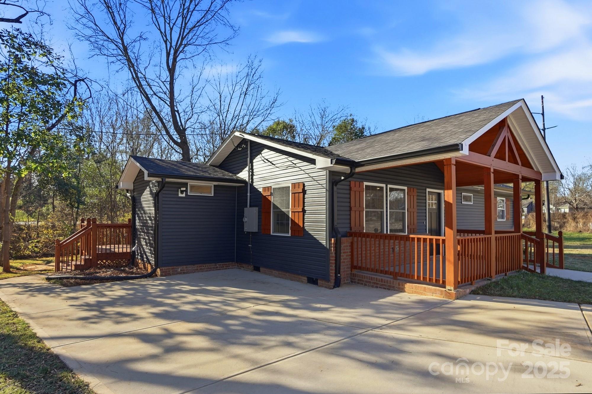 1015 W 6th Avenue B Avenue — Gastonia