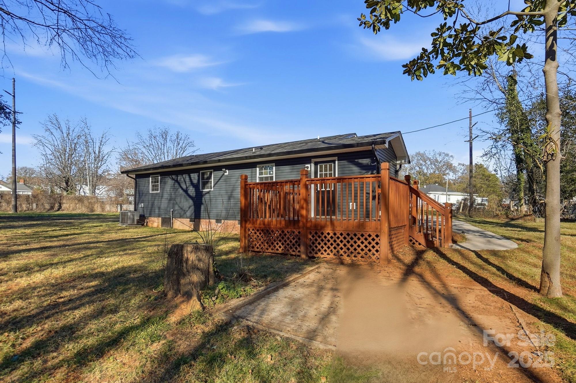 1015 W 6th Avenue B Avenue — Gastonia