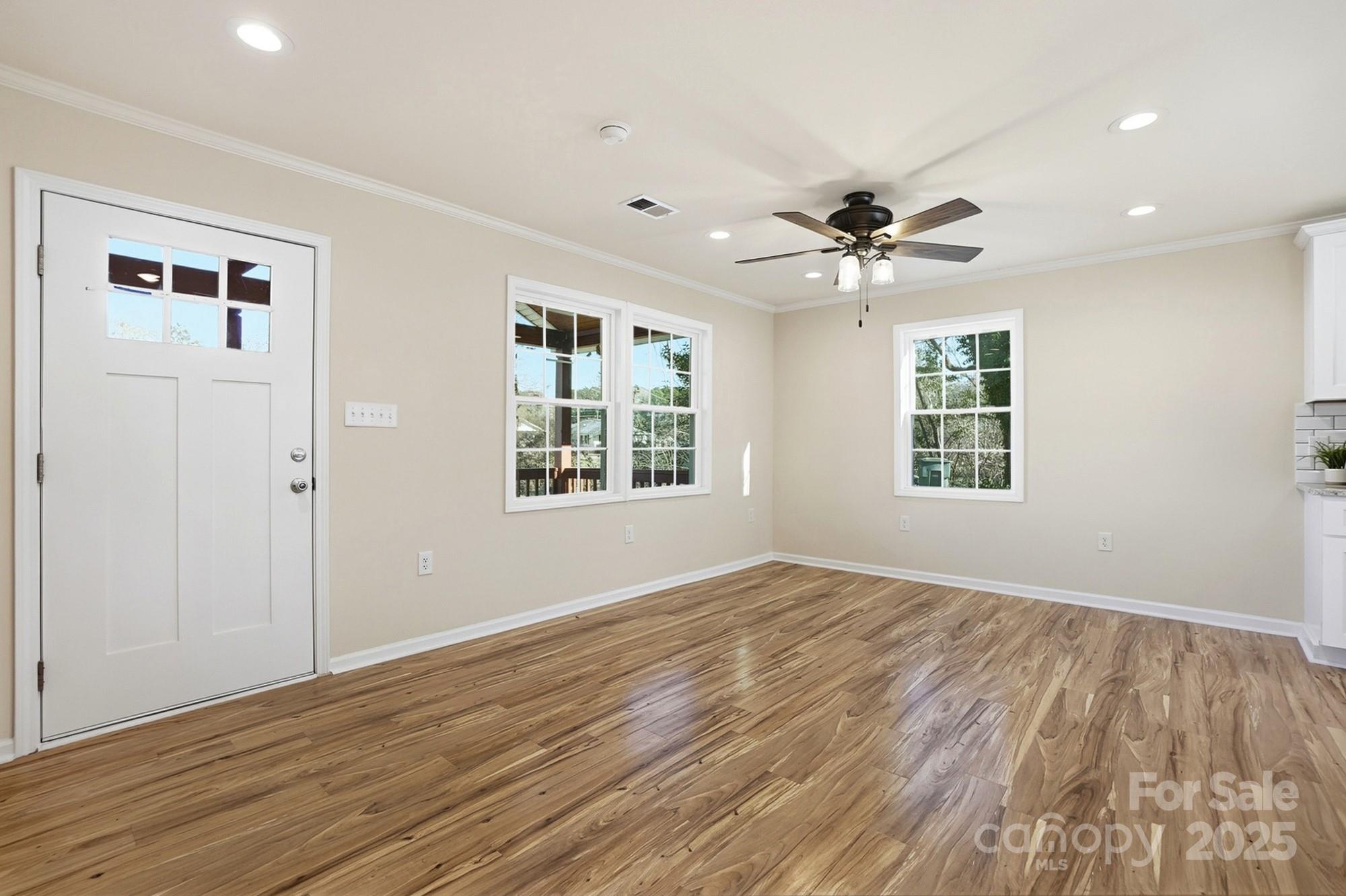 1015 W 6th Avenue B Avenue — Gastonia