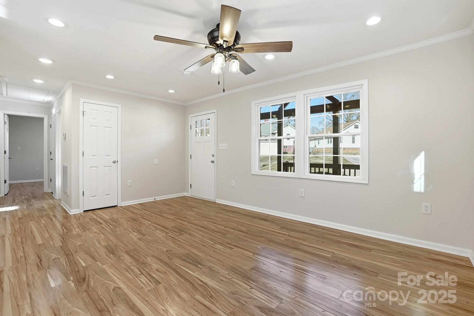 1015 W 6th Avenue B Avenue — Gastonia