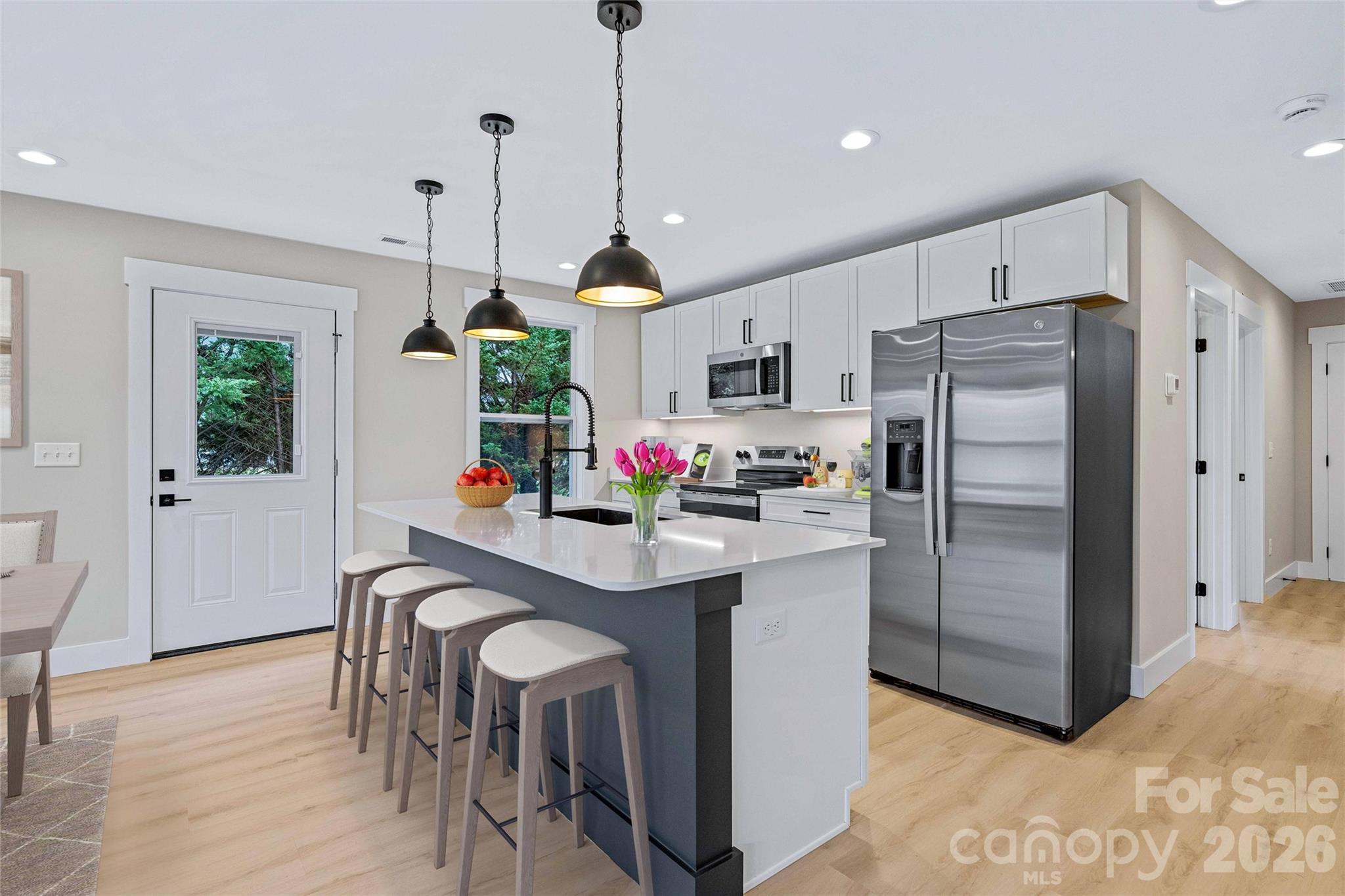 12 Knox Road — Black Mountain