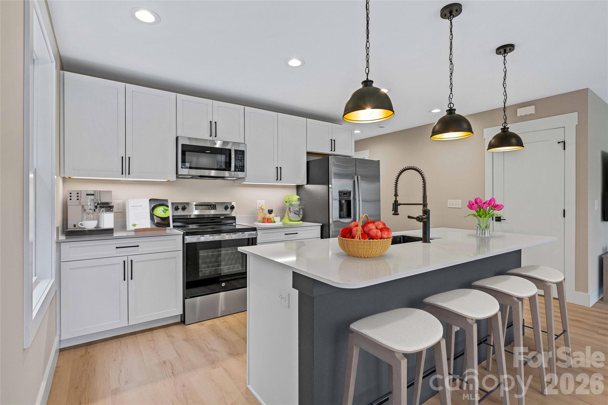 12 Knox Road — Black Mountain