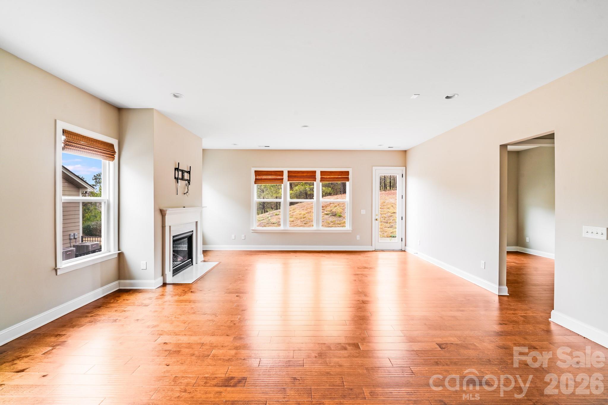 16004 Deer River Road — Charlotte