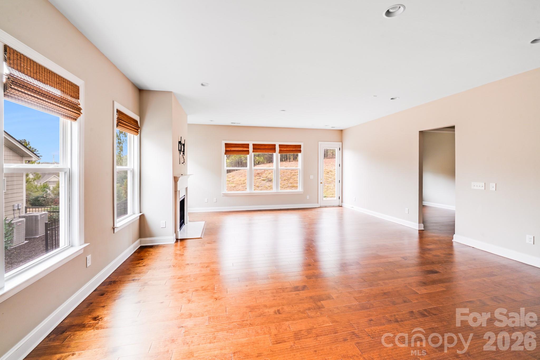 16004 Deer River Road — Charlotte