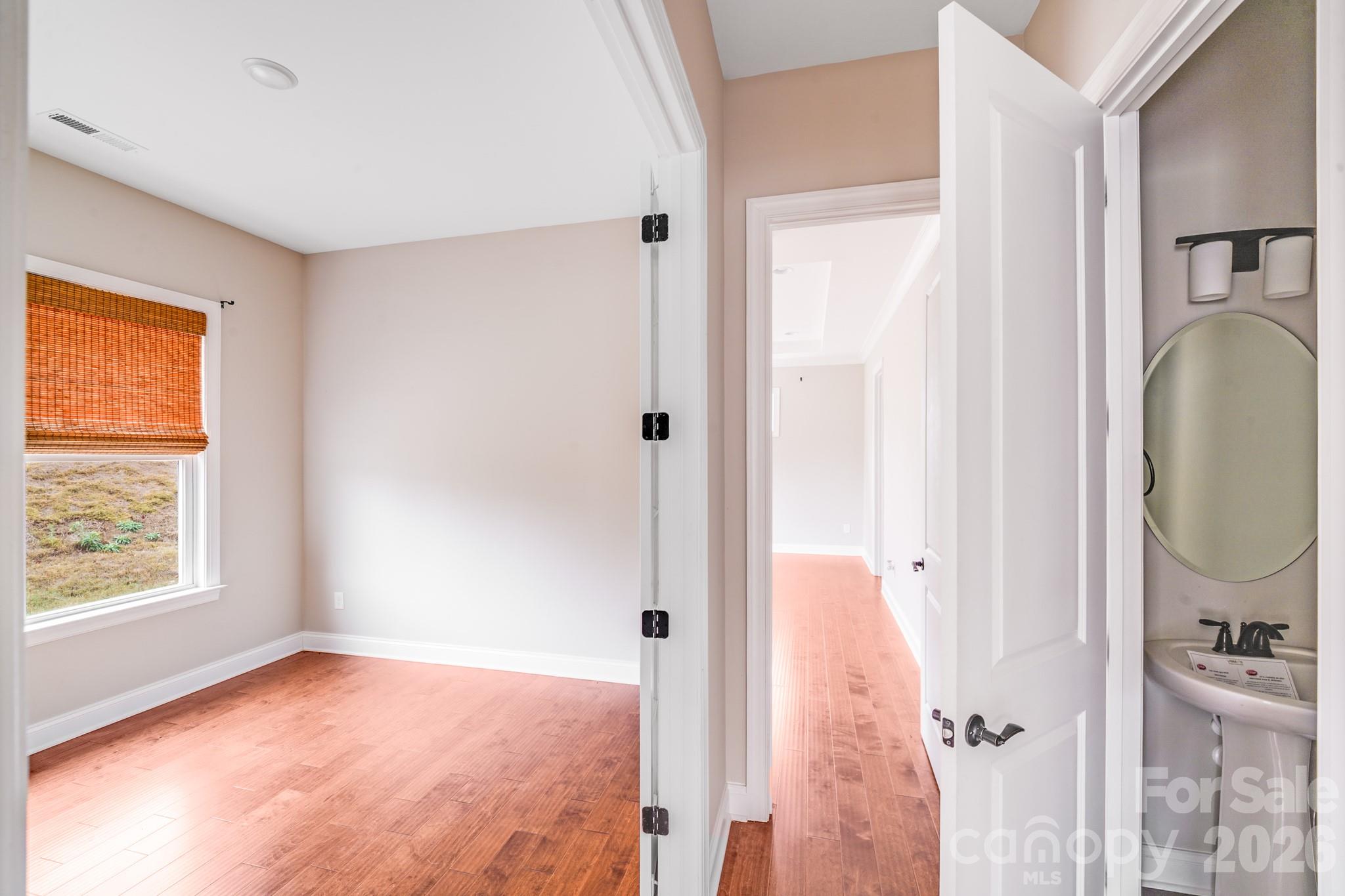 16004 Deer River Road — Charlotte